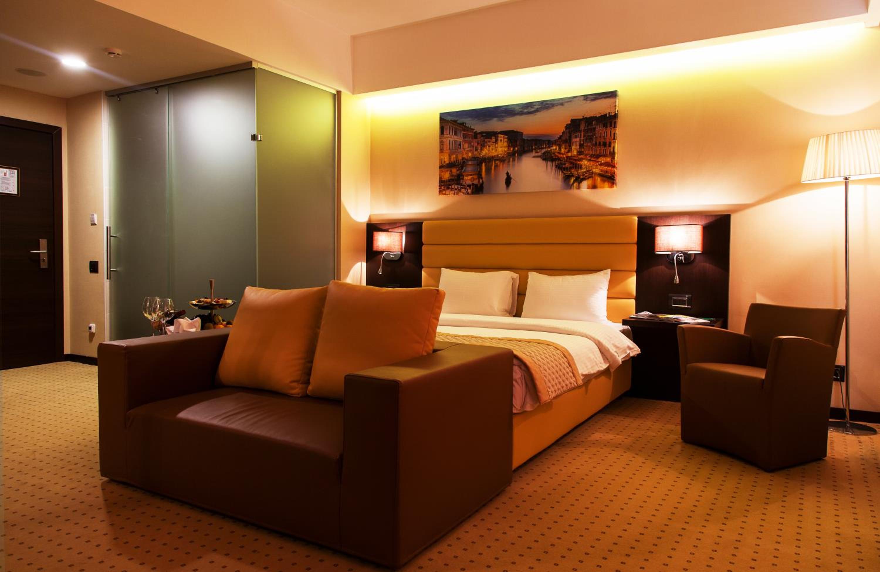 Deluxe Junior Suite photo 1