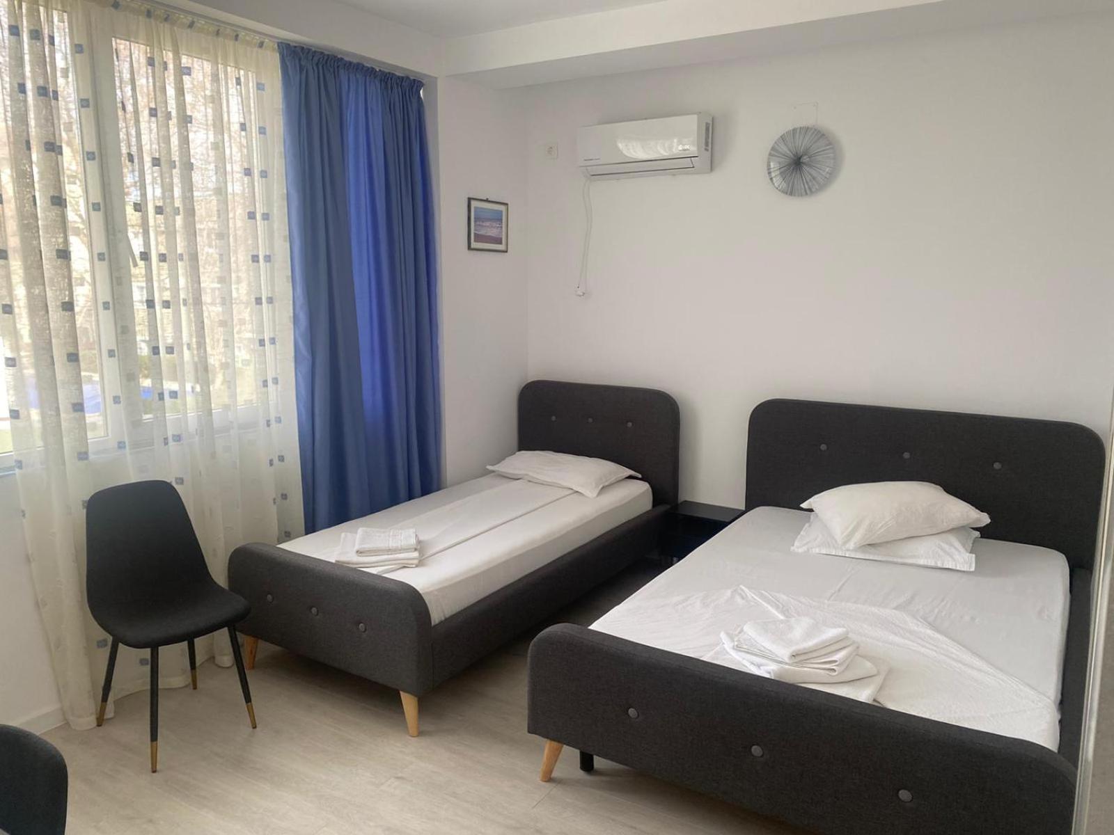Triple Room - Photo 8