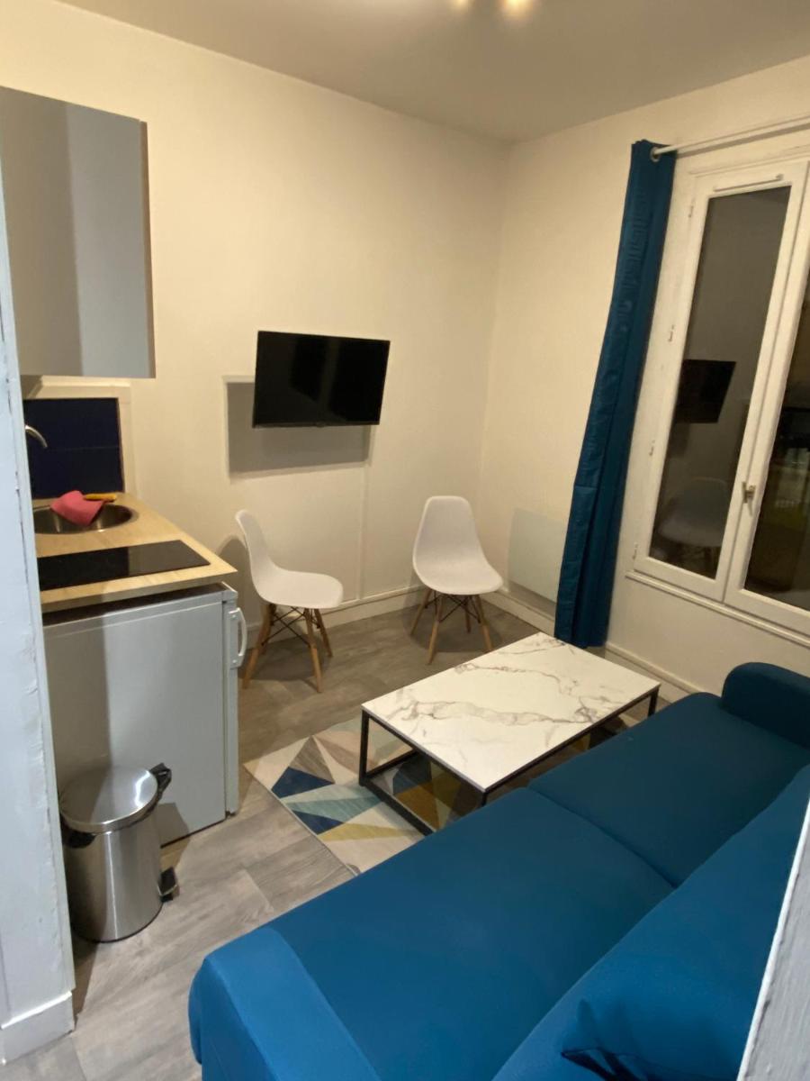 One-Bedroom Apartment photo 2