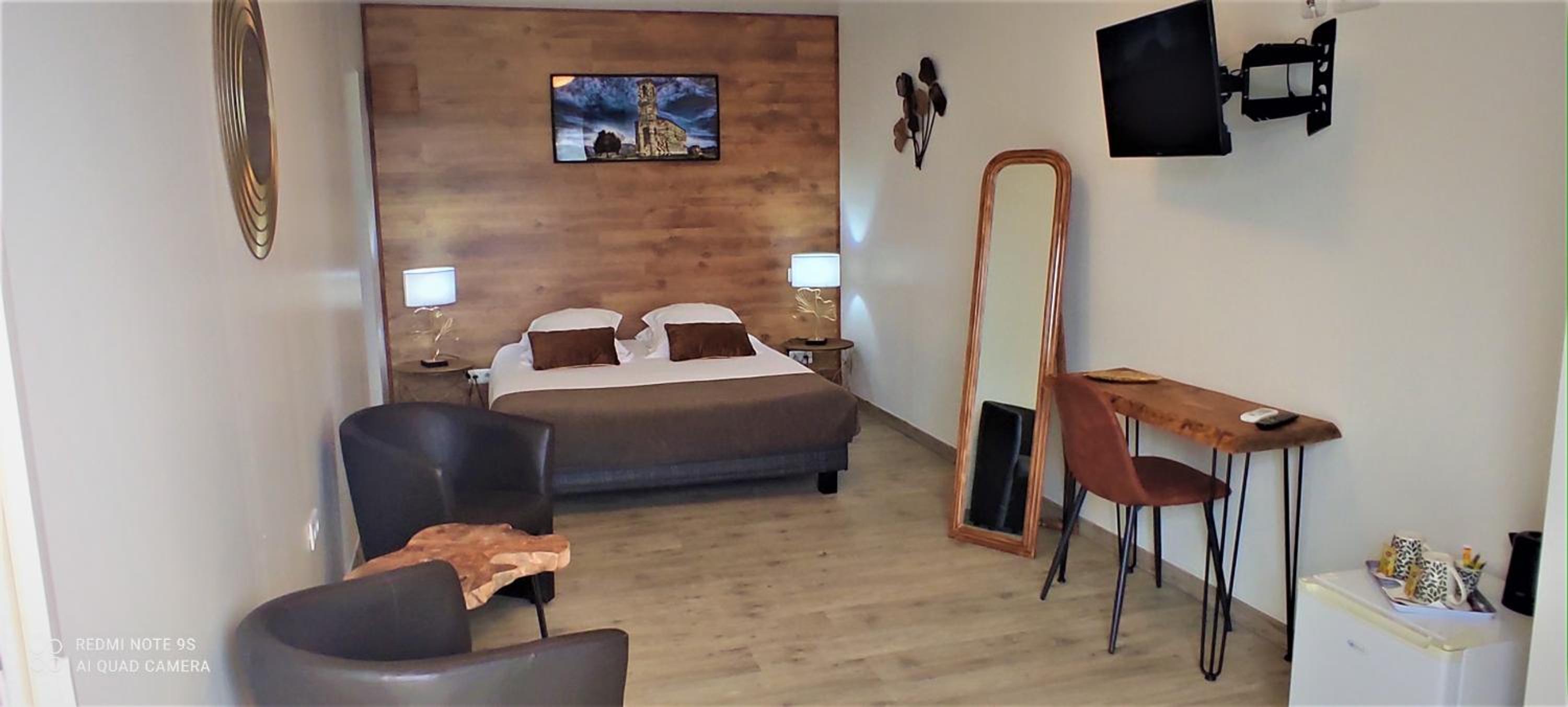Premium Double Room with Sea and Pool View photo 2
