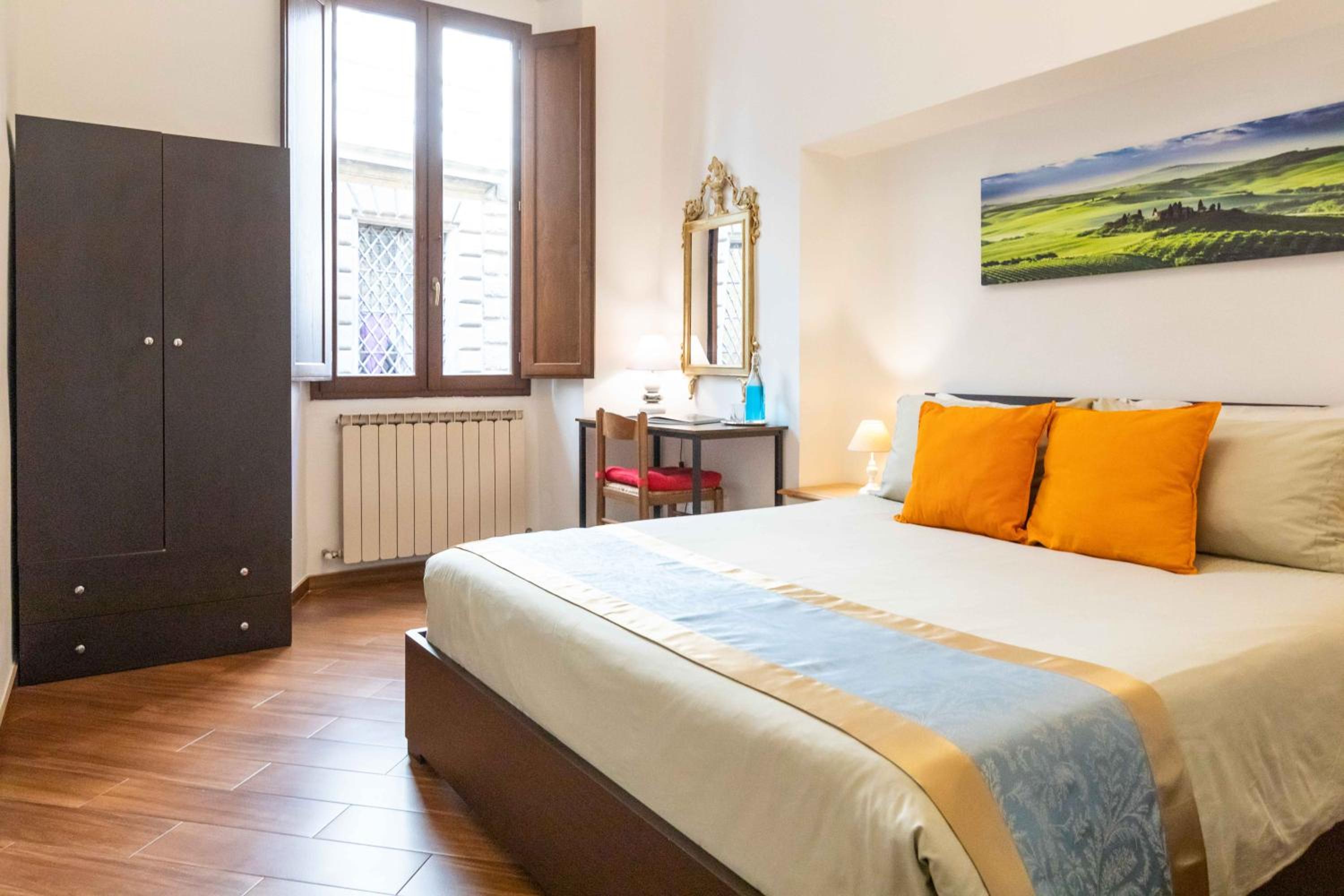 Double Room with Private External Bathroom photo 1