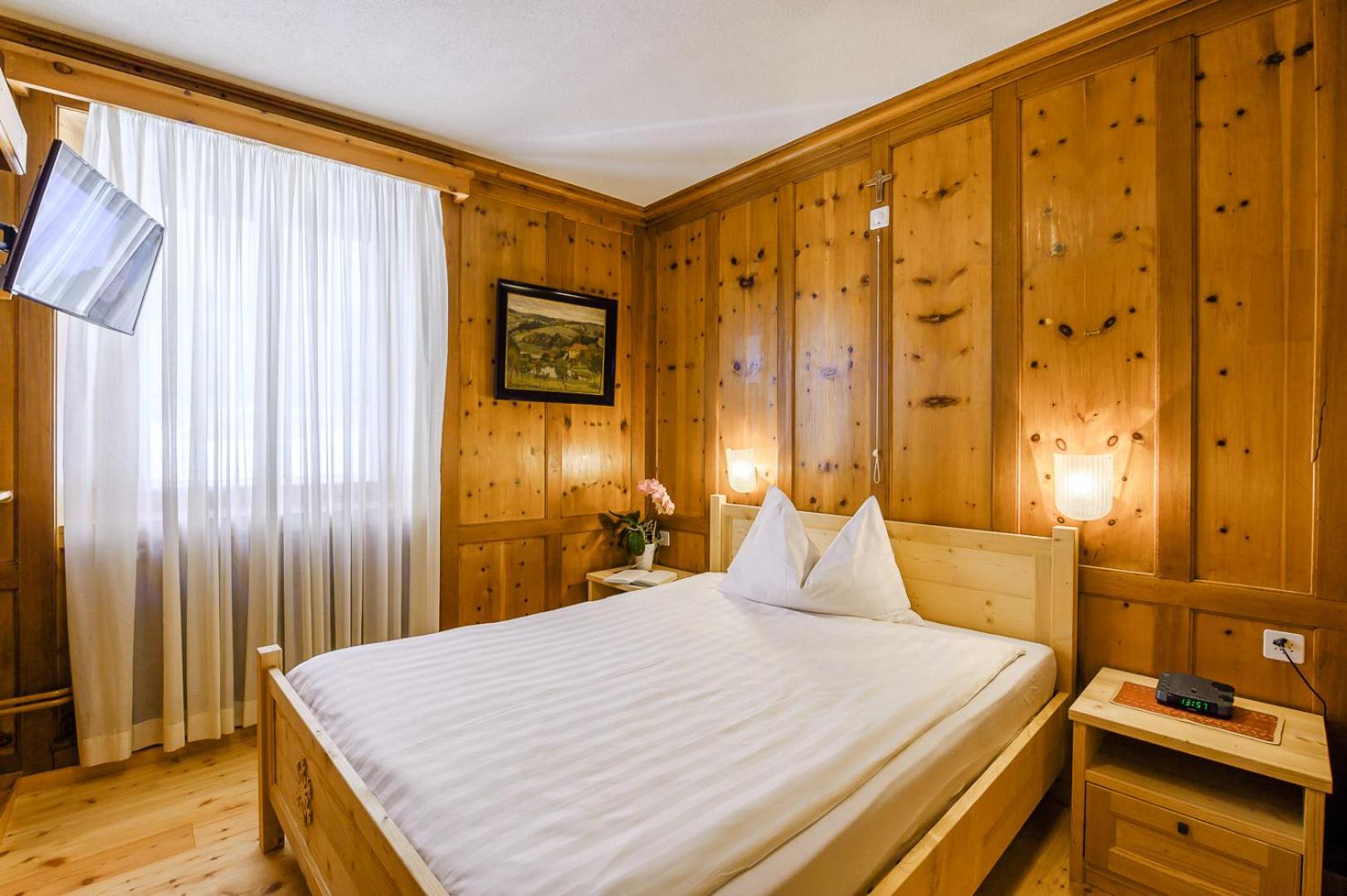 Double or Twin Room - Photo 11