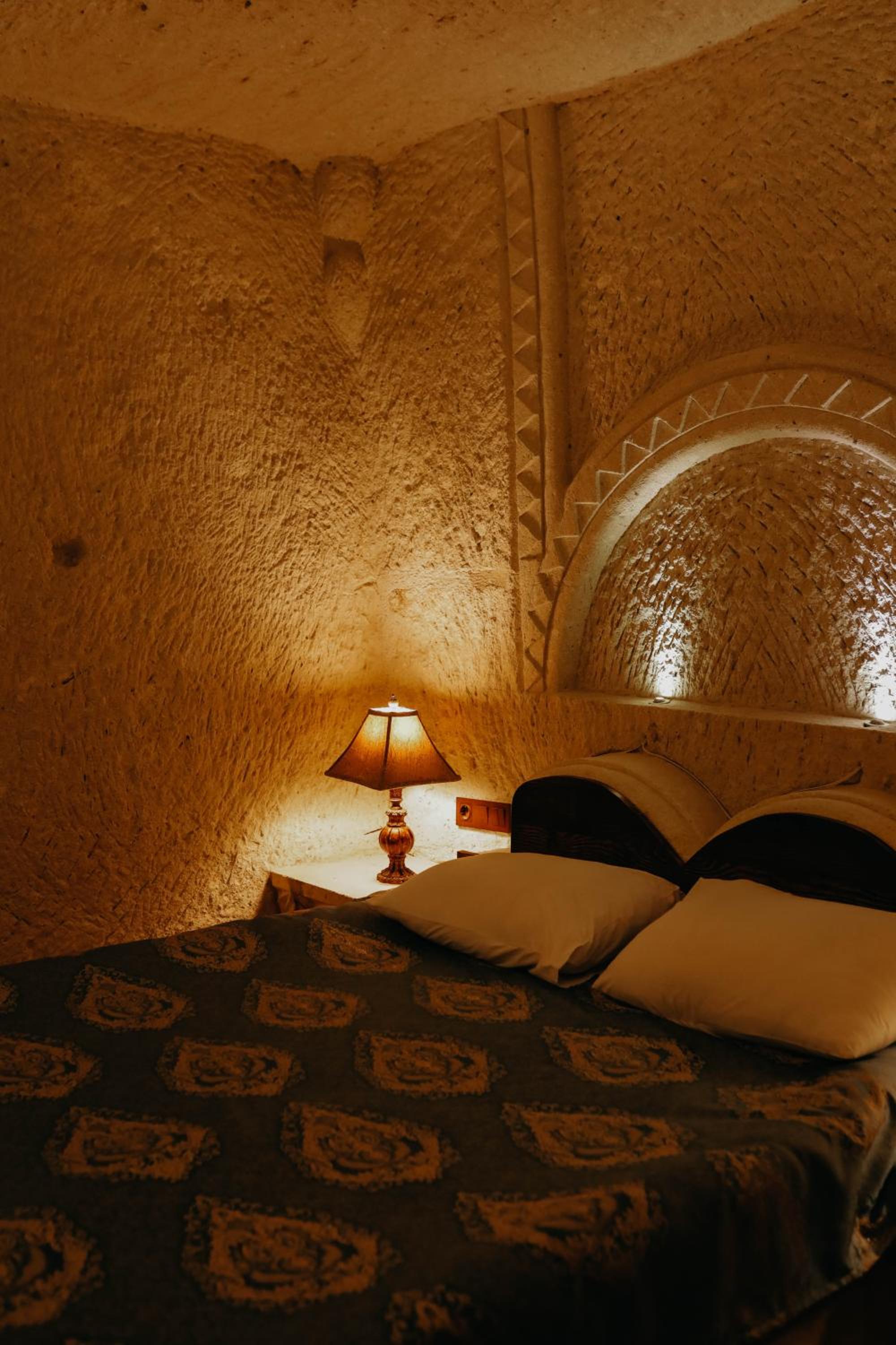 Standard Double Room - Photo 9