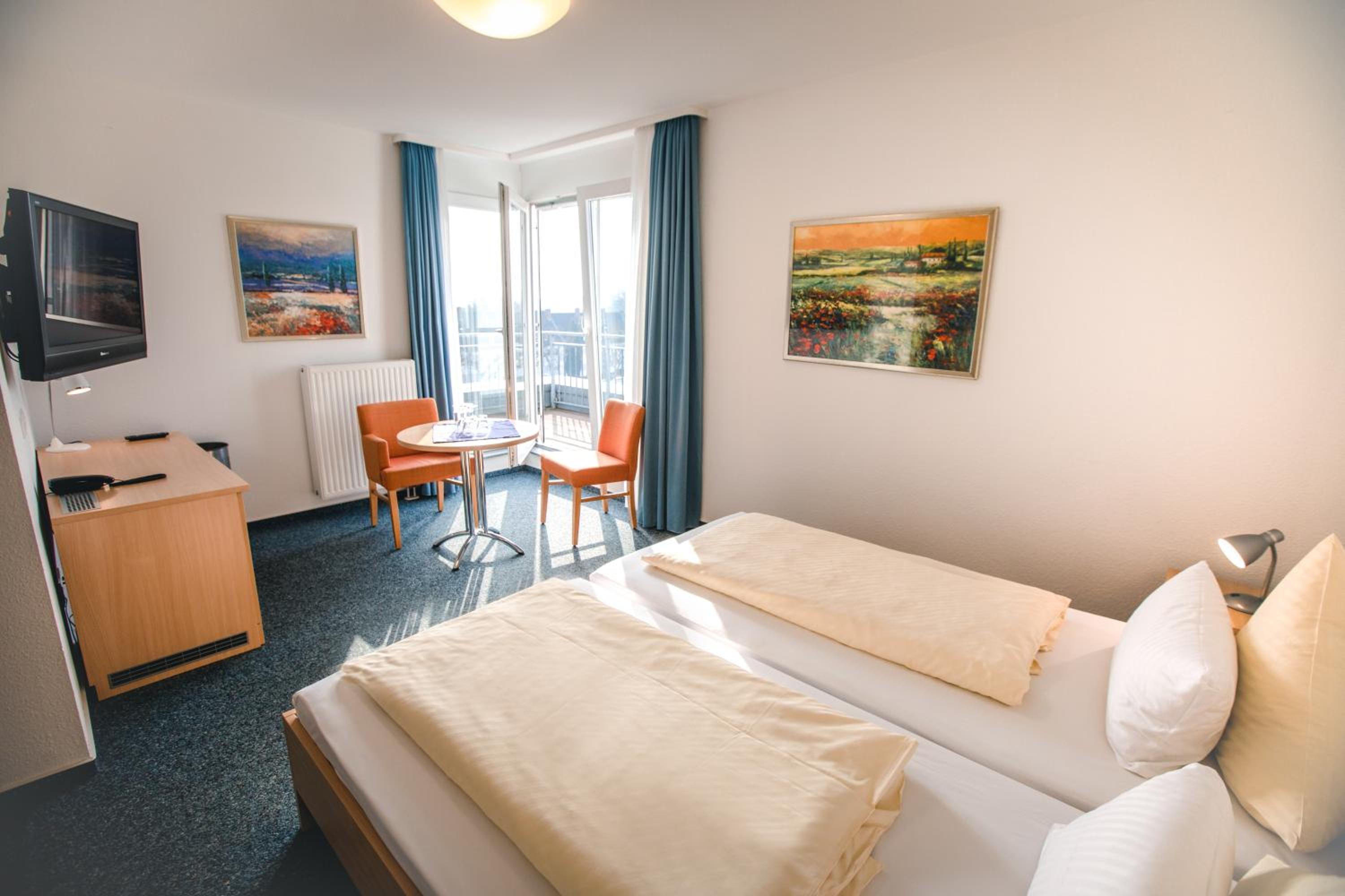 Double Room with Balcony photo 3