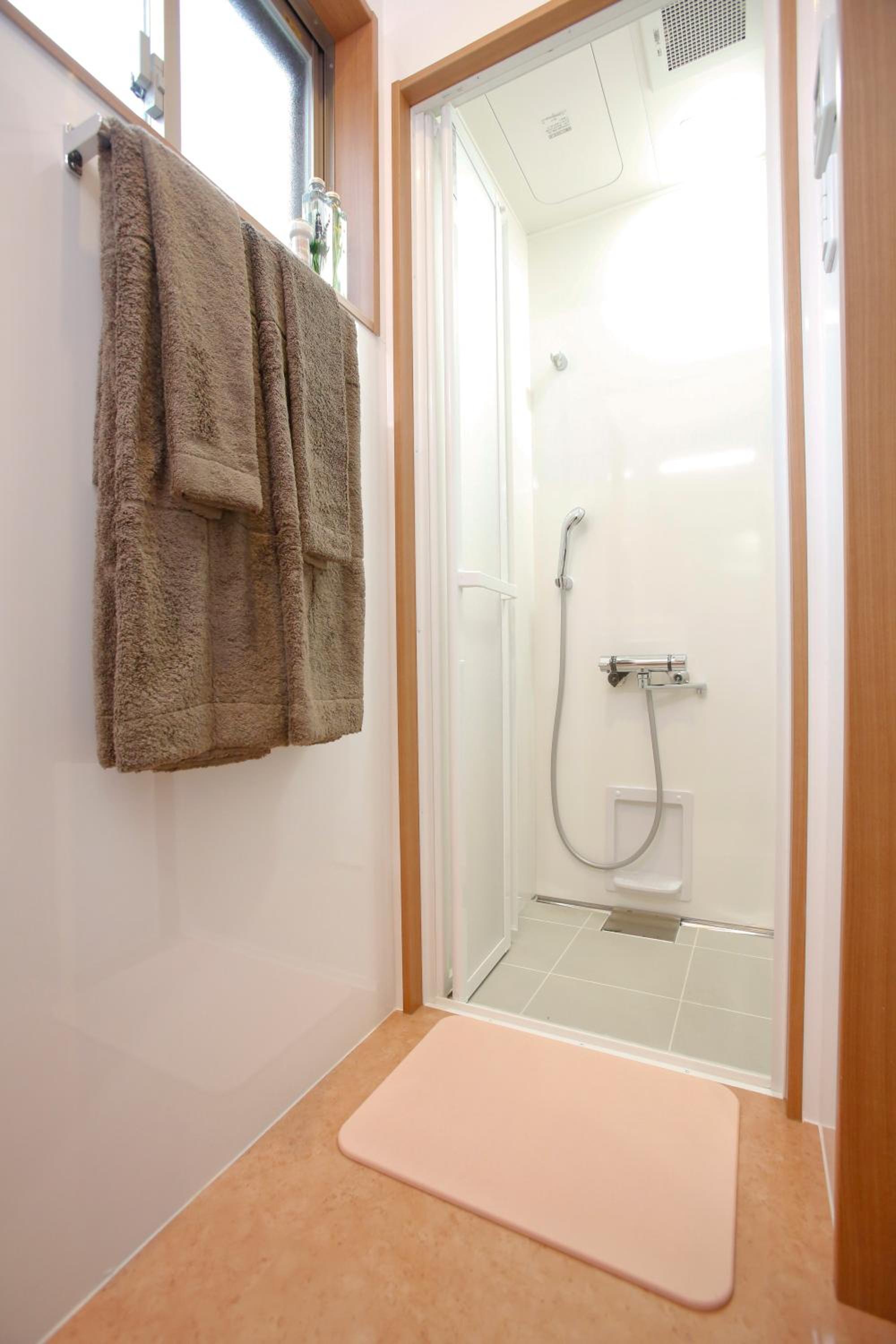 Three-Bedroom Villa - Photo 34