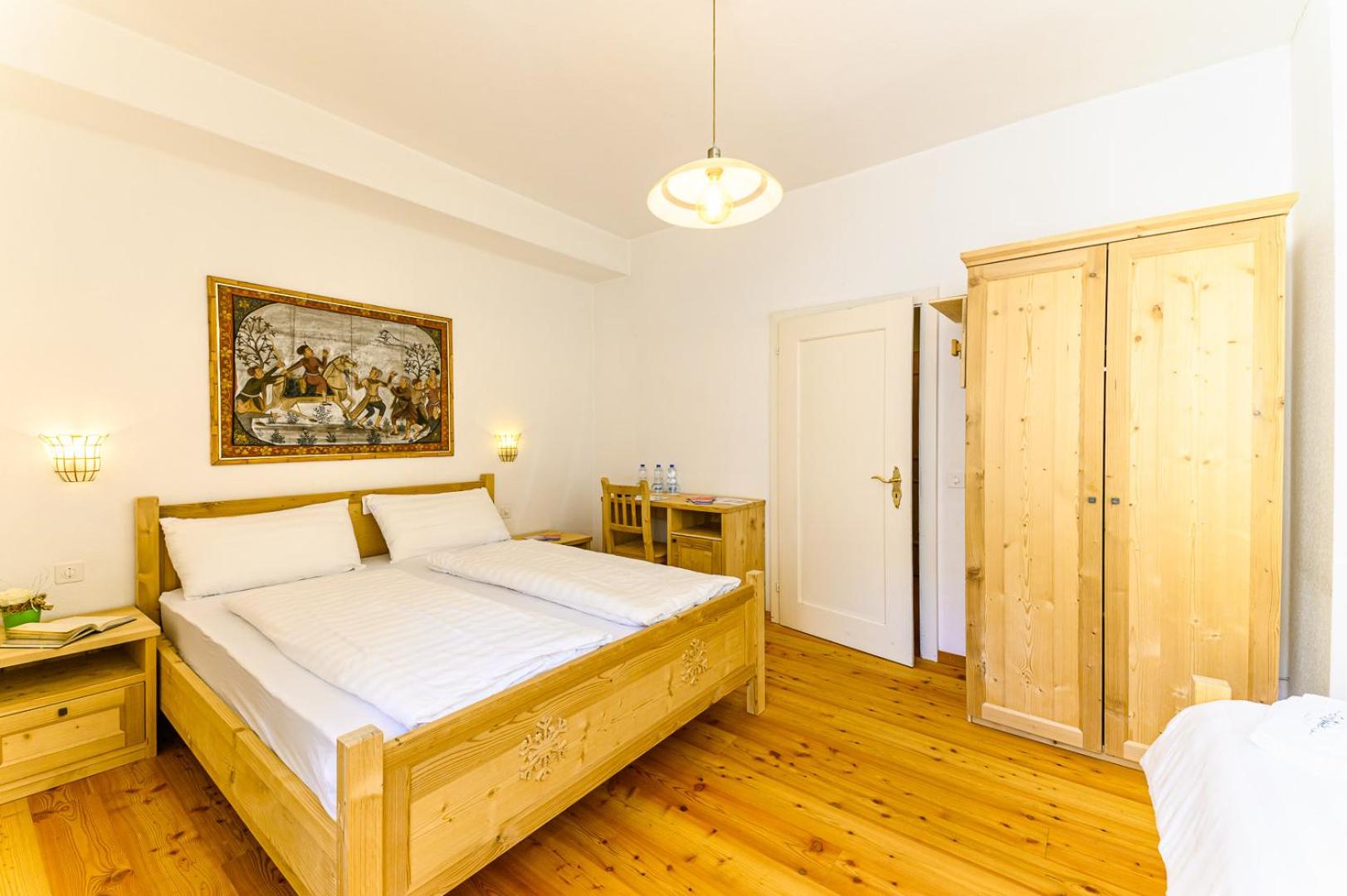 Classic Triple Room - Photo 5