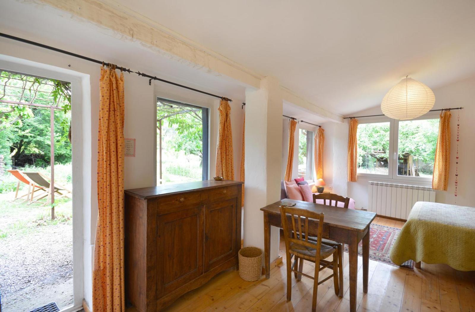 Studio with Garden View photo 3