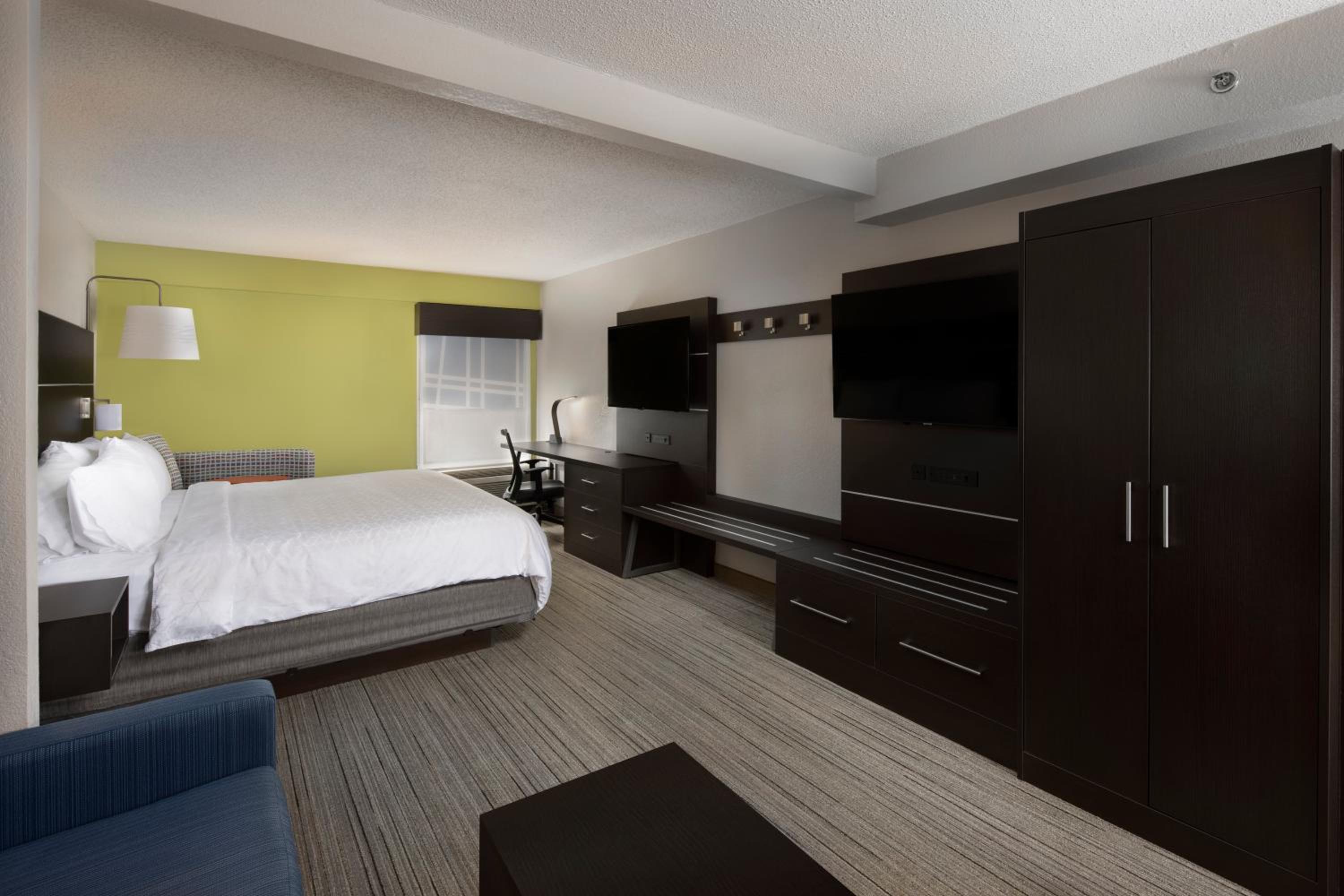 King Suite - Photo 4