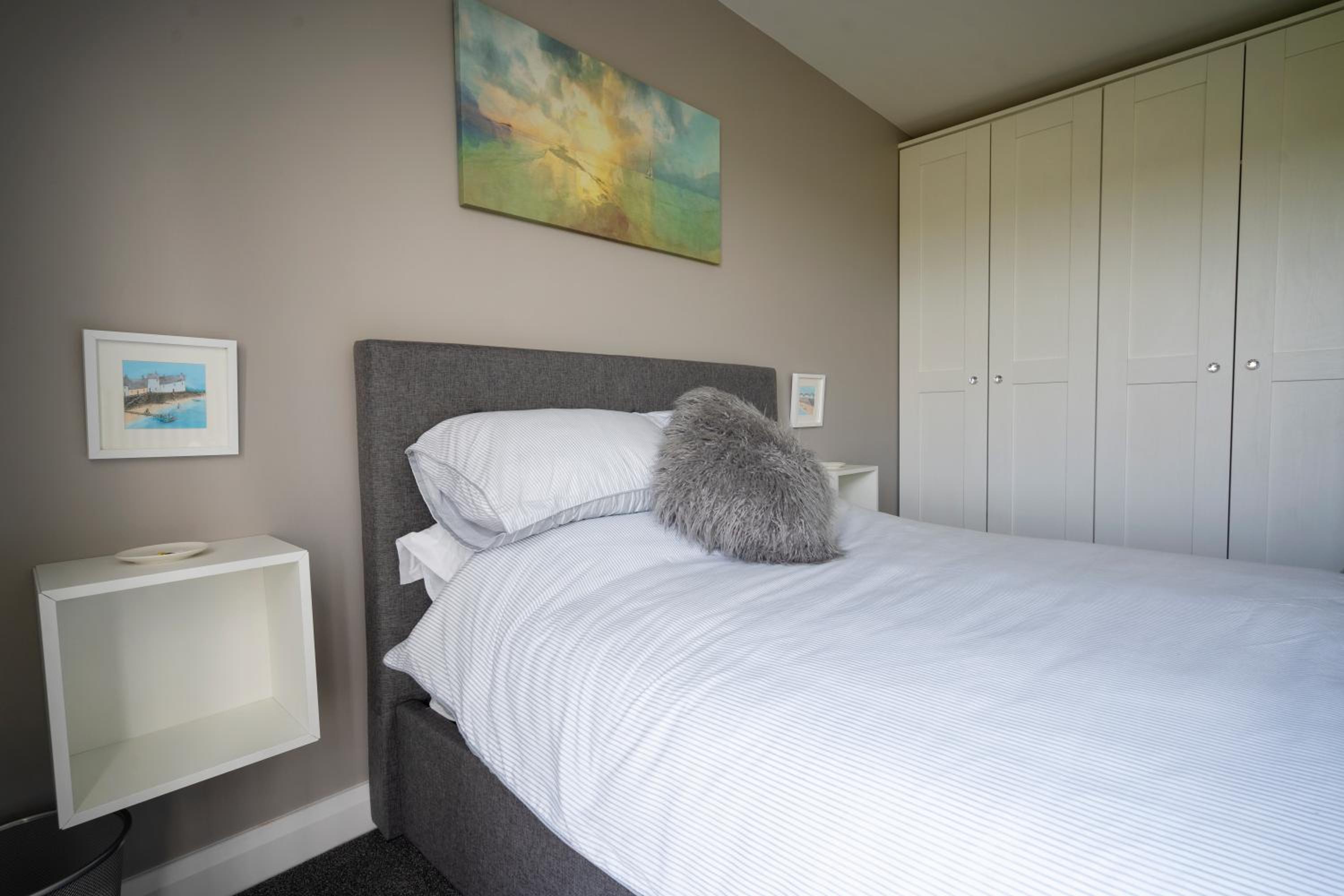 Two-Bedroom Apartment - Photo 27