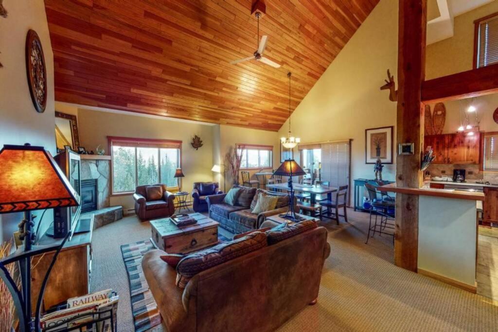Three-Bedroom House photo 1