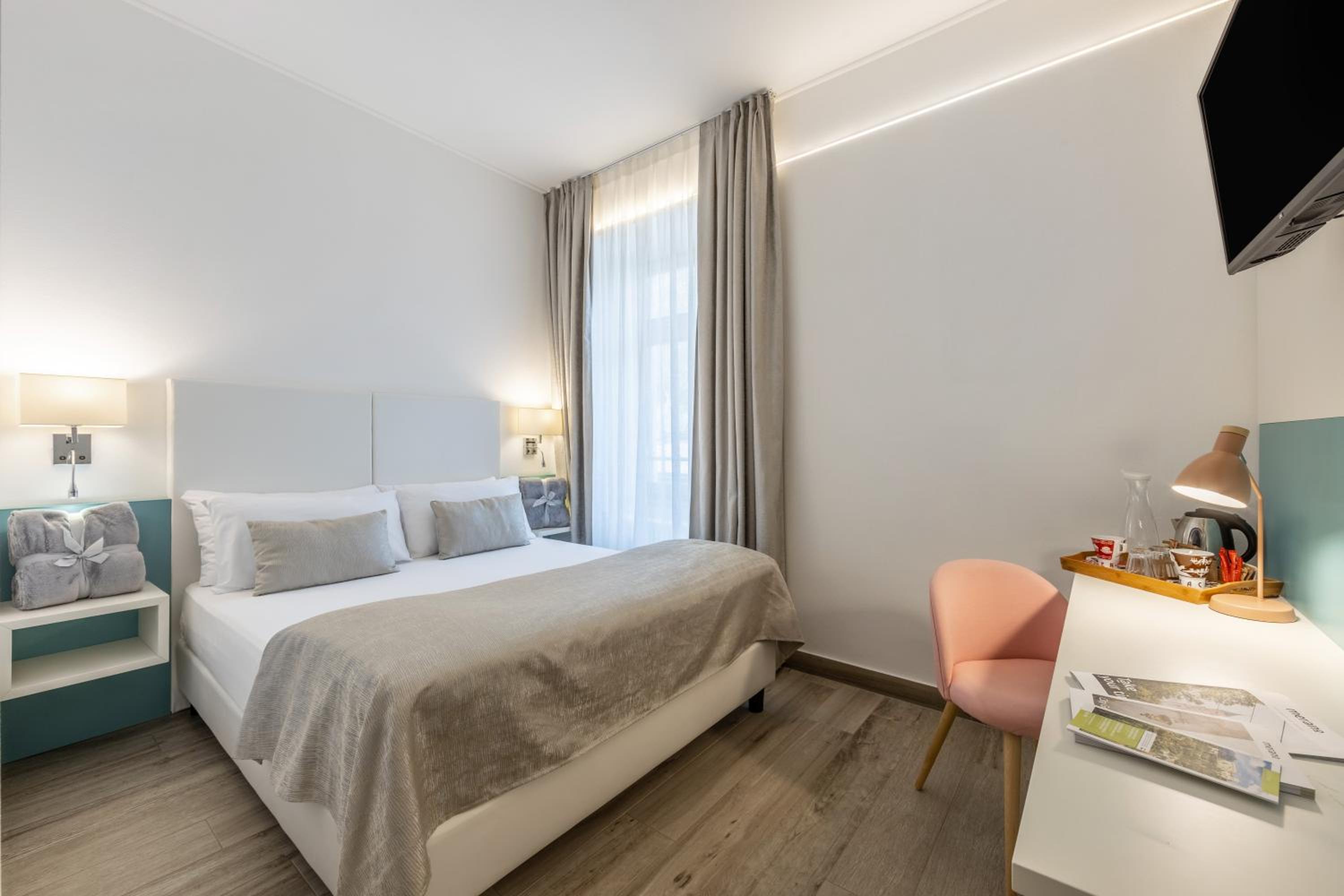 Superior Triple Room - Photo 13
