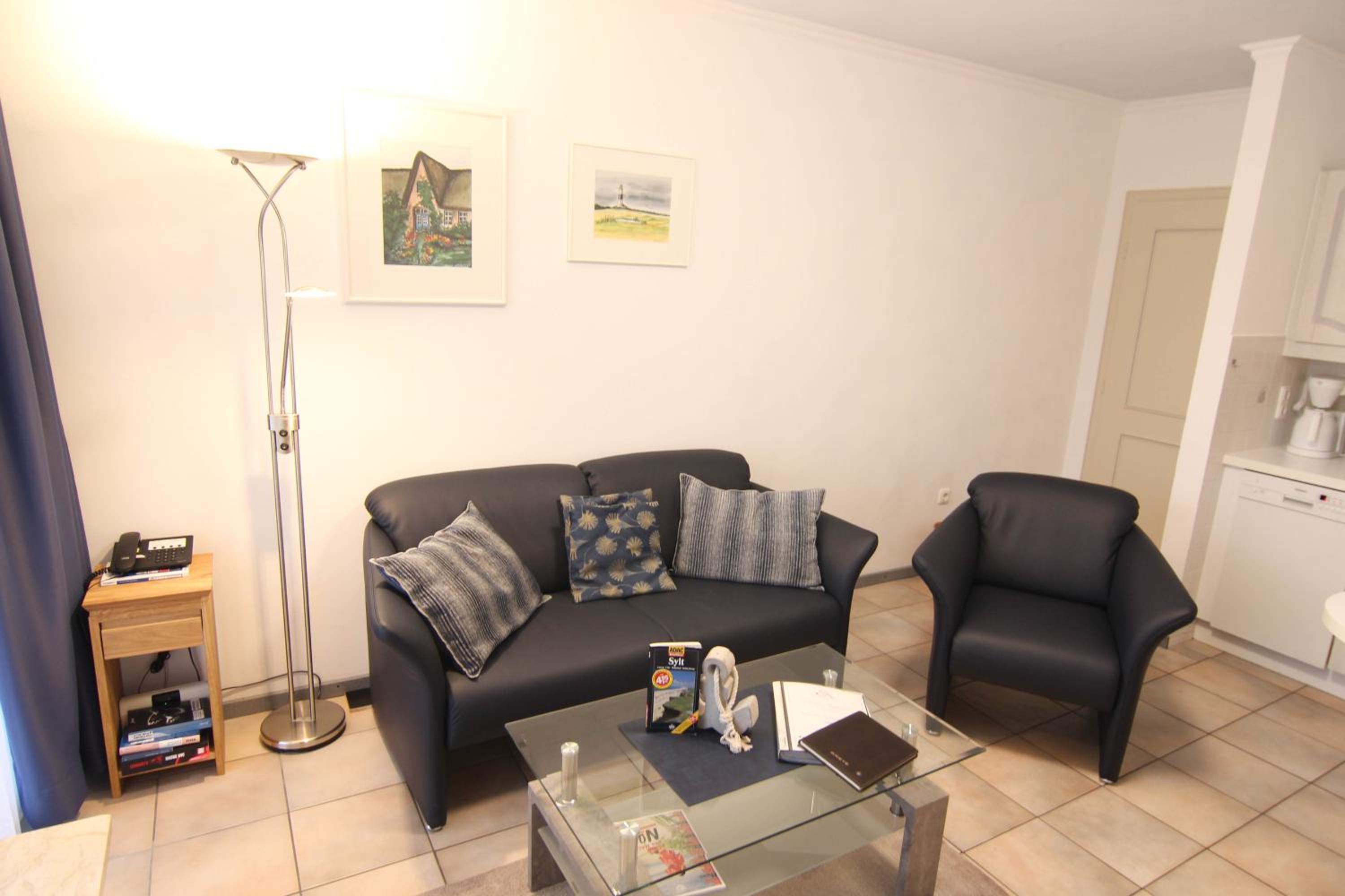 Apartment with Terrace - Photo 1