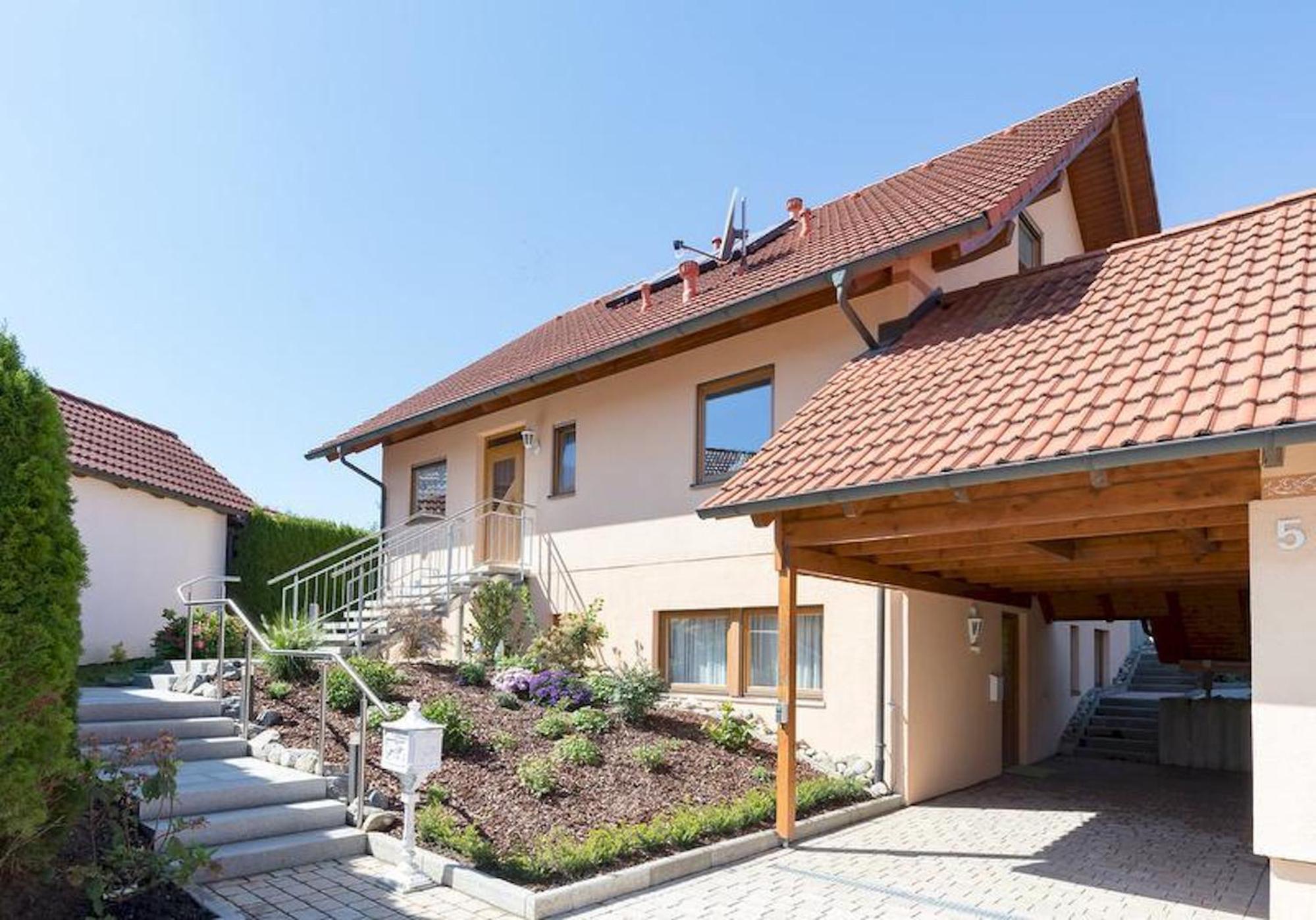 Superior One-Bedroom Apartment with Balcony photo 2