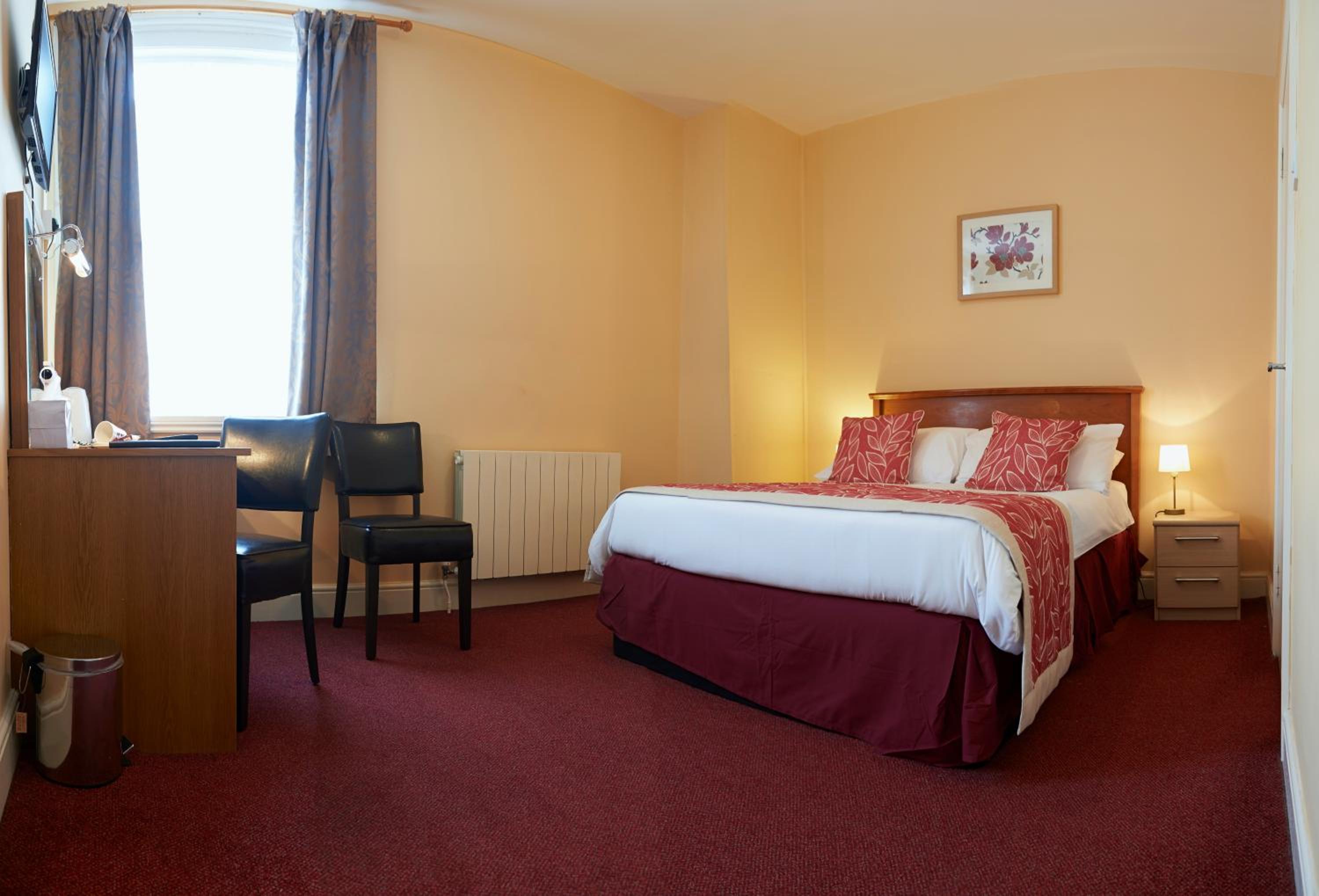 Standard Double Room - Photo 4