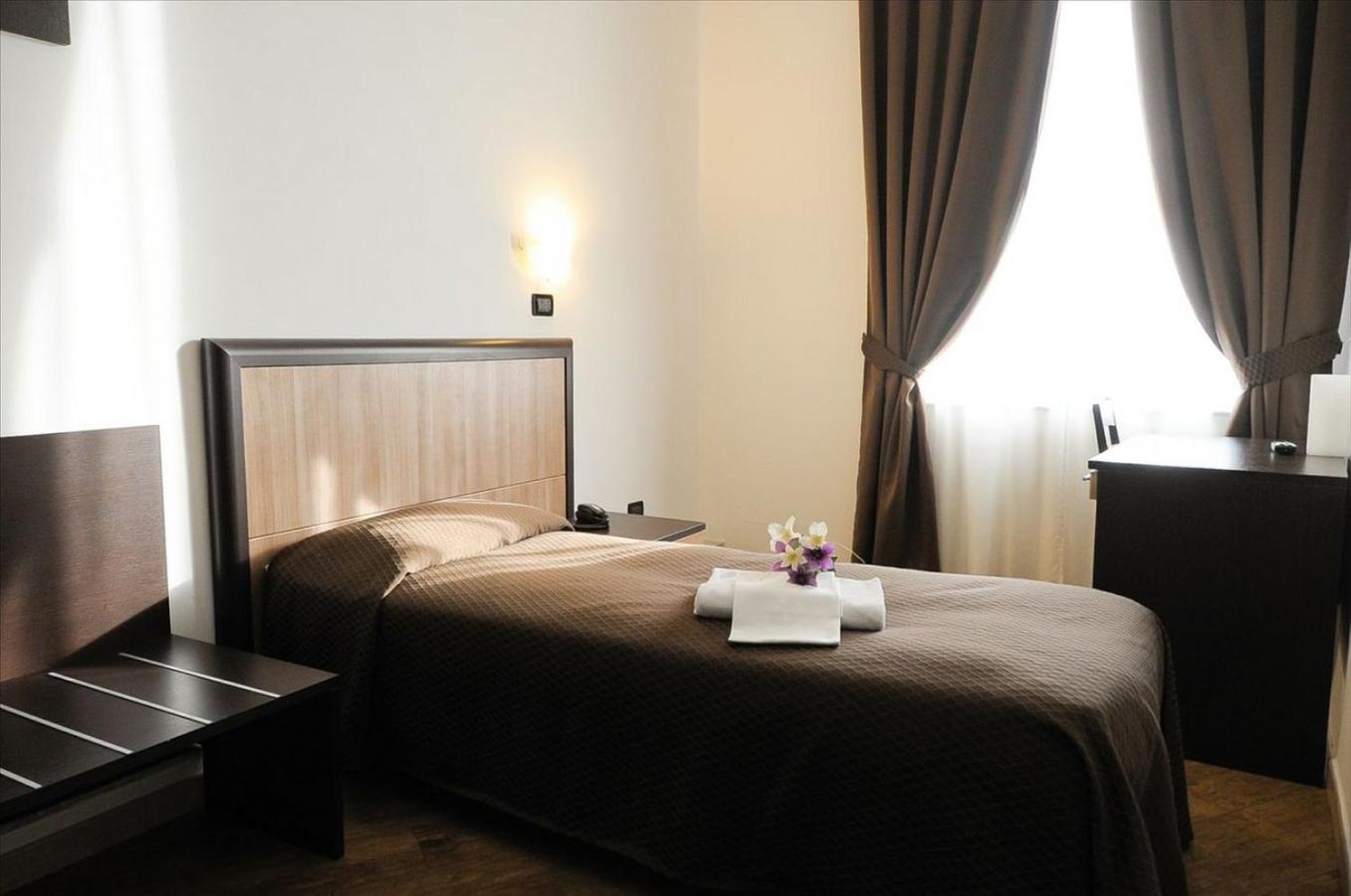 Single Room photo 1