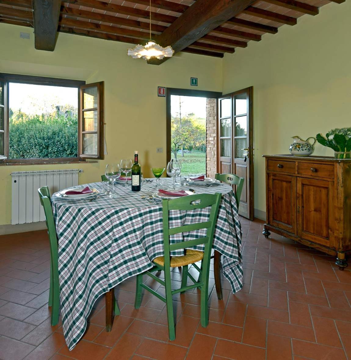 Two-Bedroom Apartment with Garden View photo 3