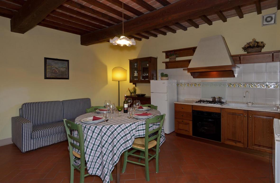 Two-Bedroom Apartment with Garden View photo 2
