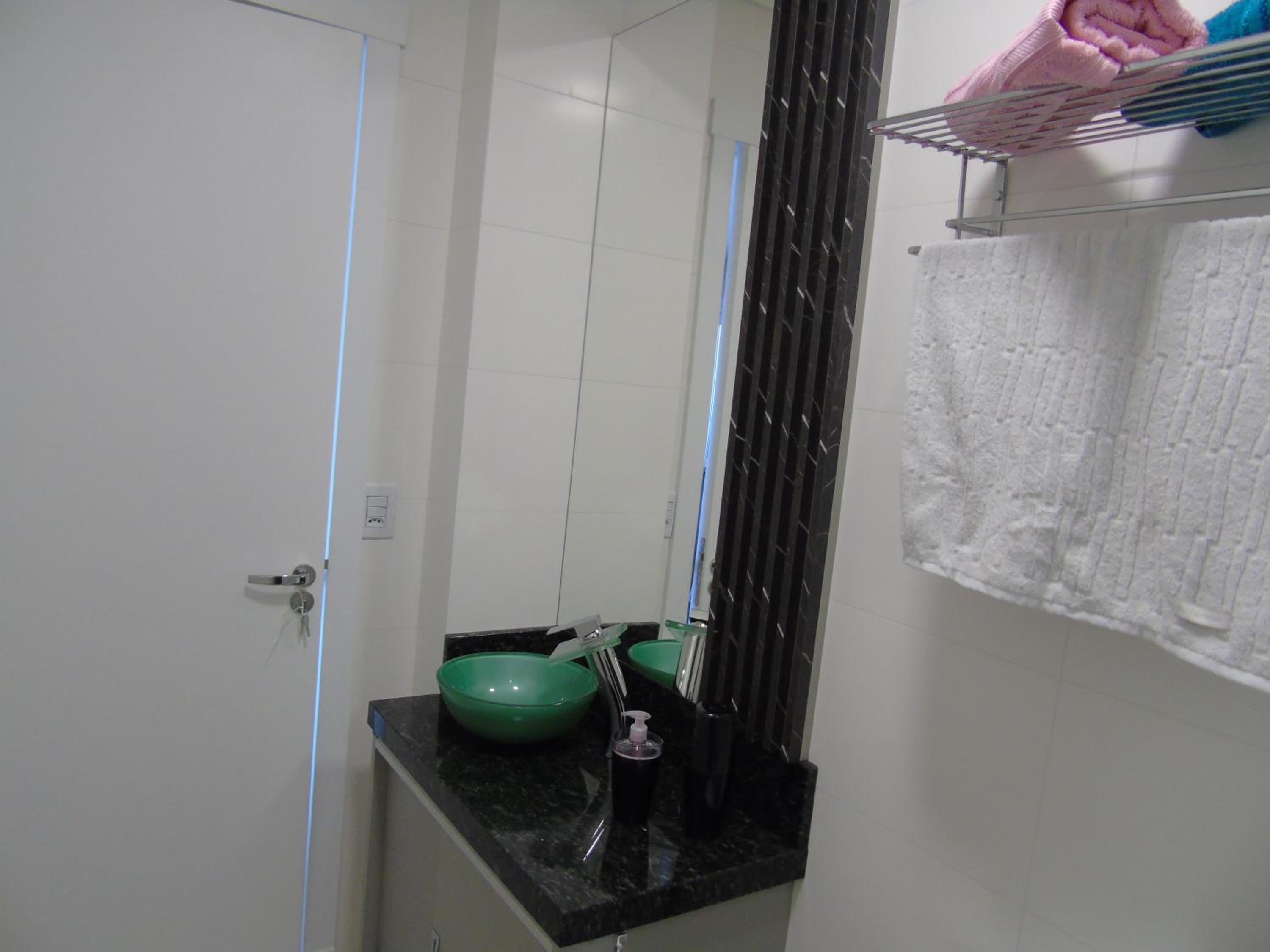 One-Bedroom Apartment - Photo 17