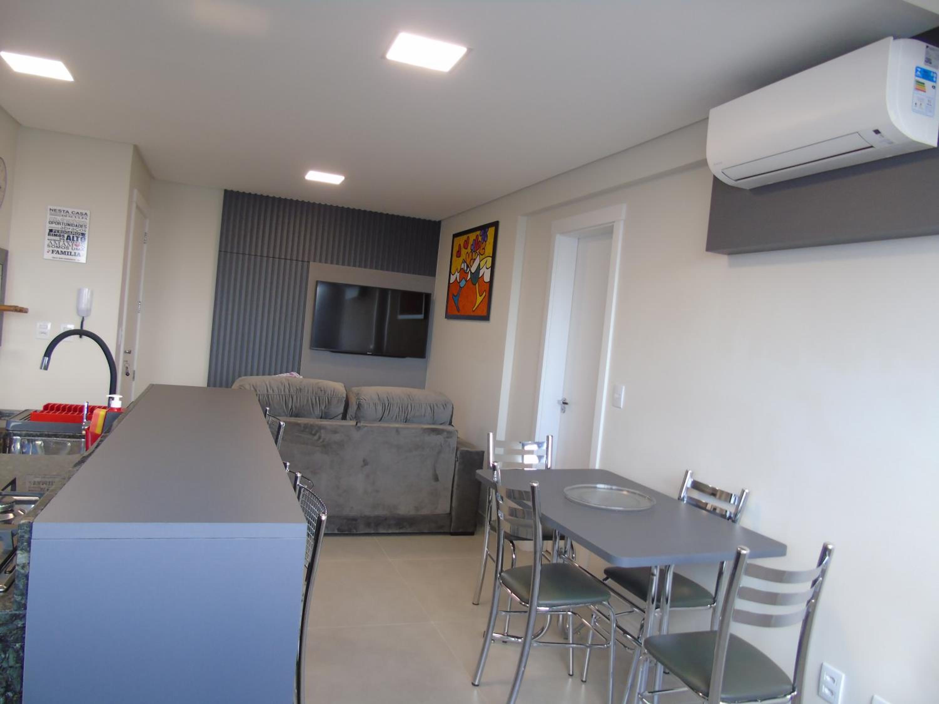 One-Bedroom Apartment - Photo 7