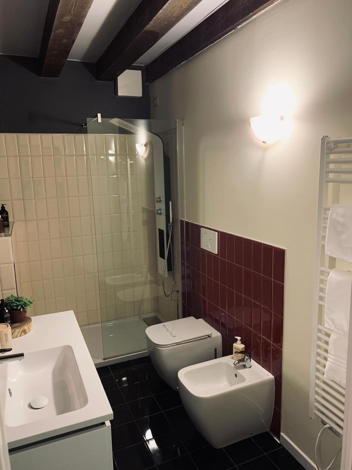 Deluxe Apartment - Photo 17