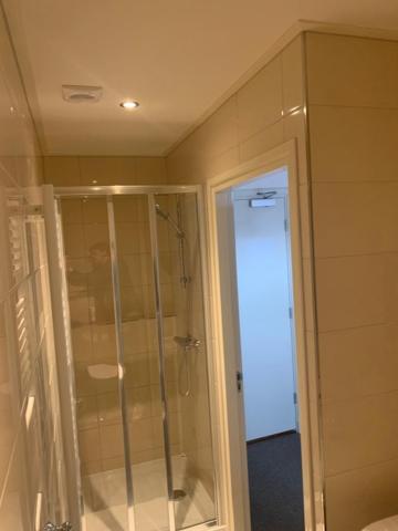 Single Room with Private Bathroom photo 2