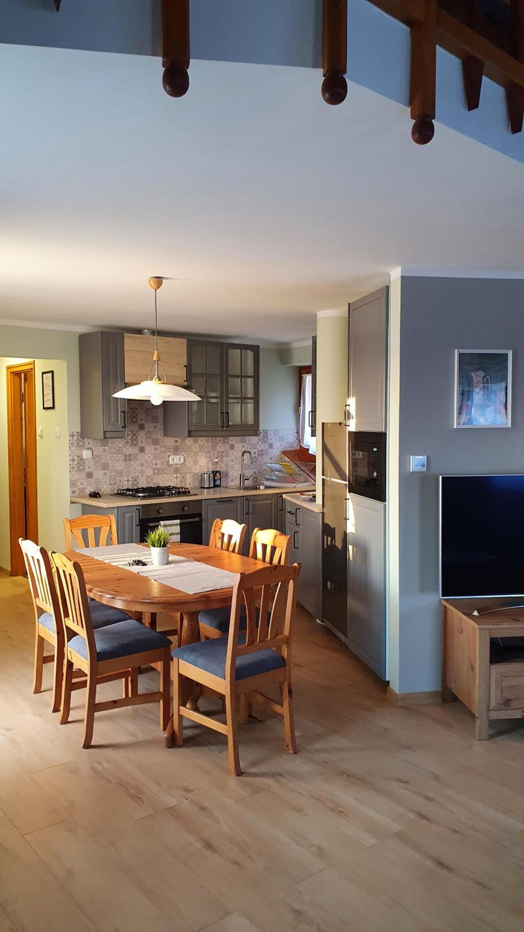Apartment - Split Level - Photo 28