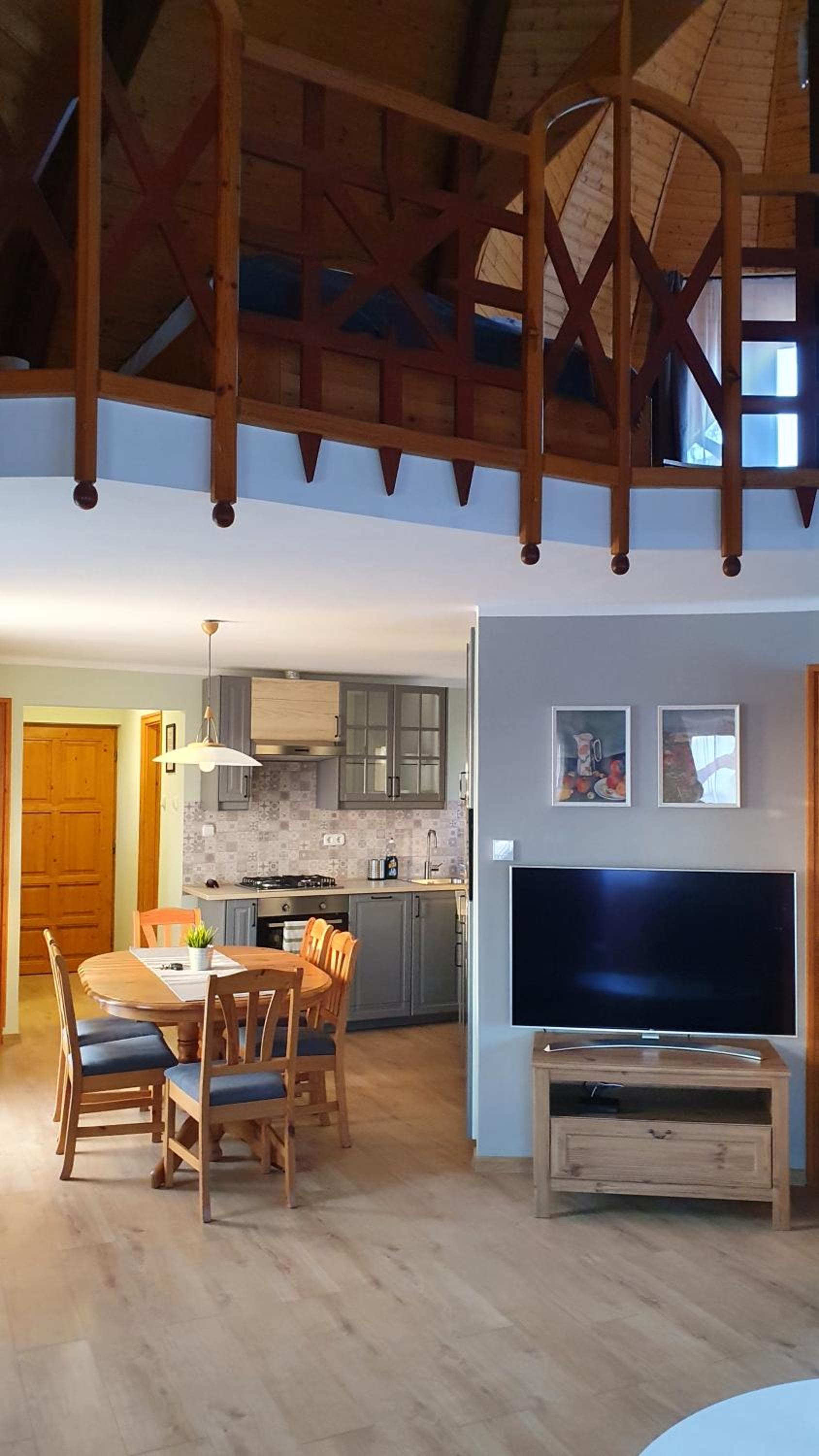 Apartment - Split Level - Photo 31