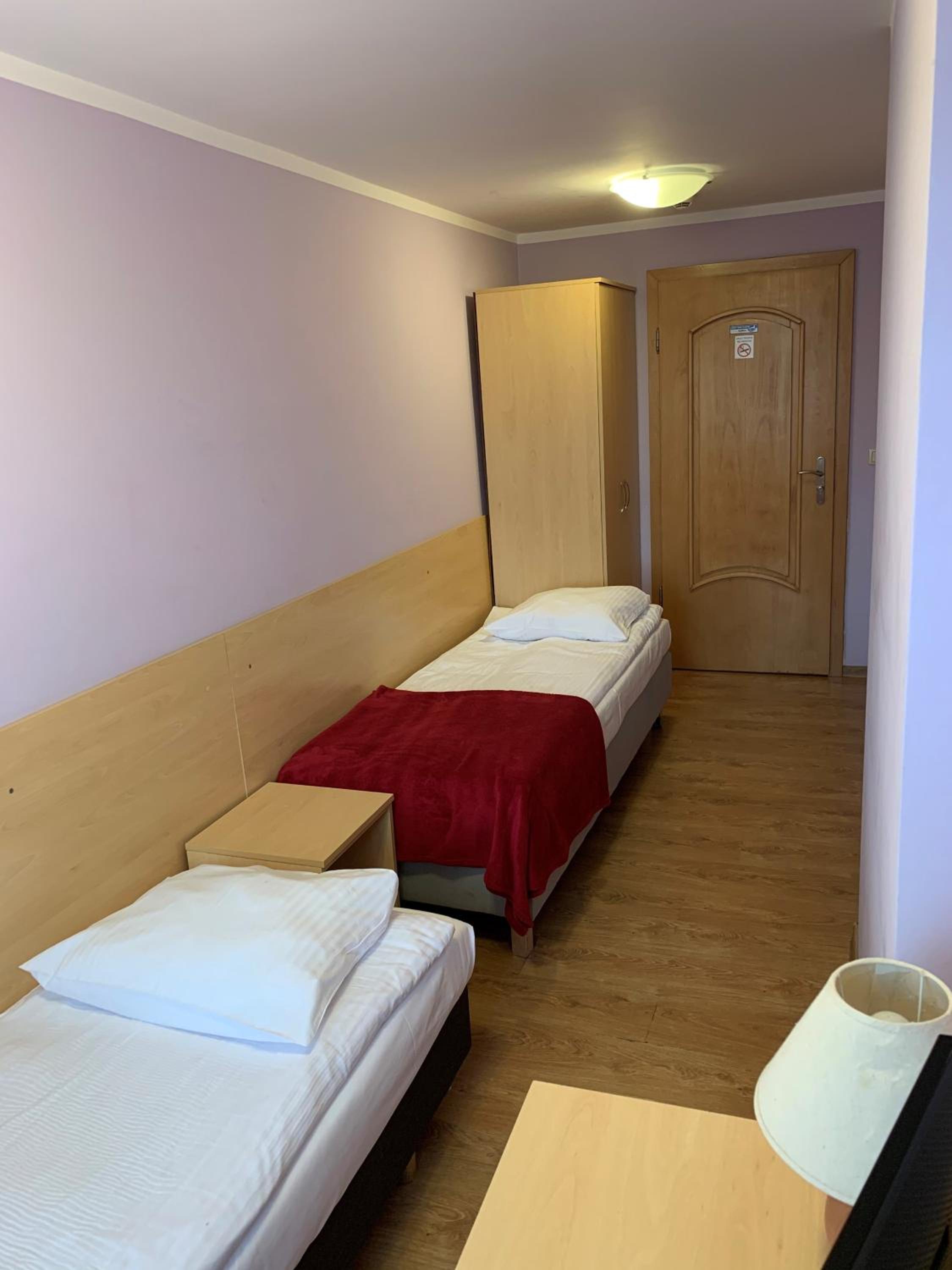 Double Room with Shared Bathroom photo 2