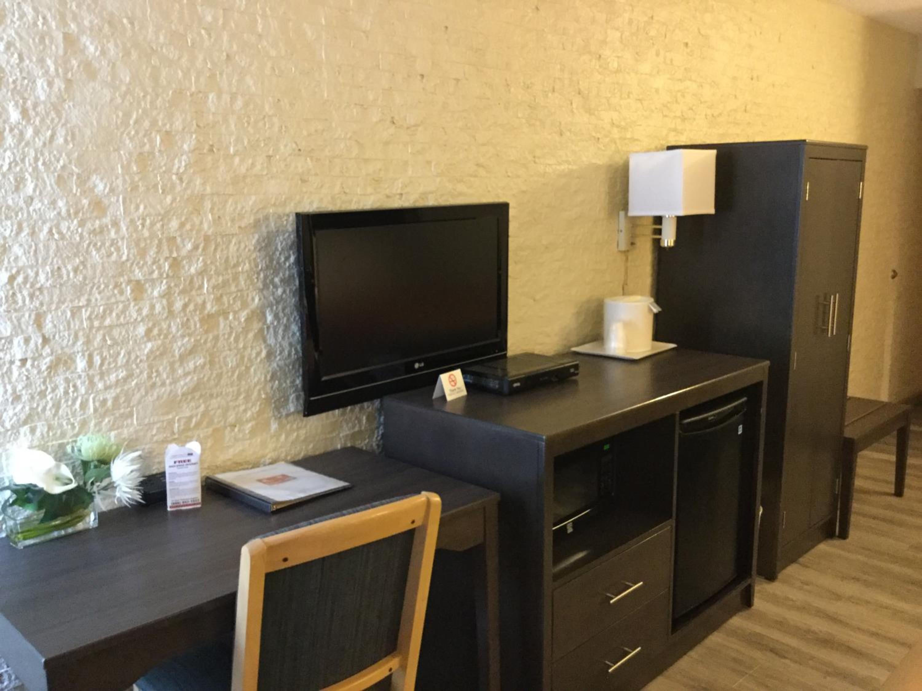 King Room - Accessible/Non-Smoking photo 3