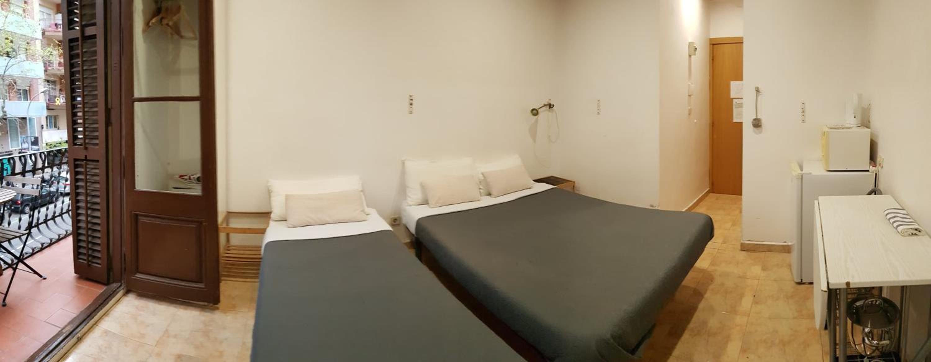 Family Room with Private Bathroom and Balcony photo 3