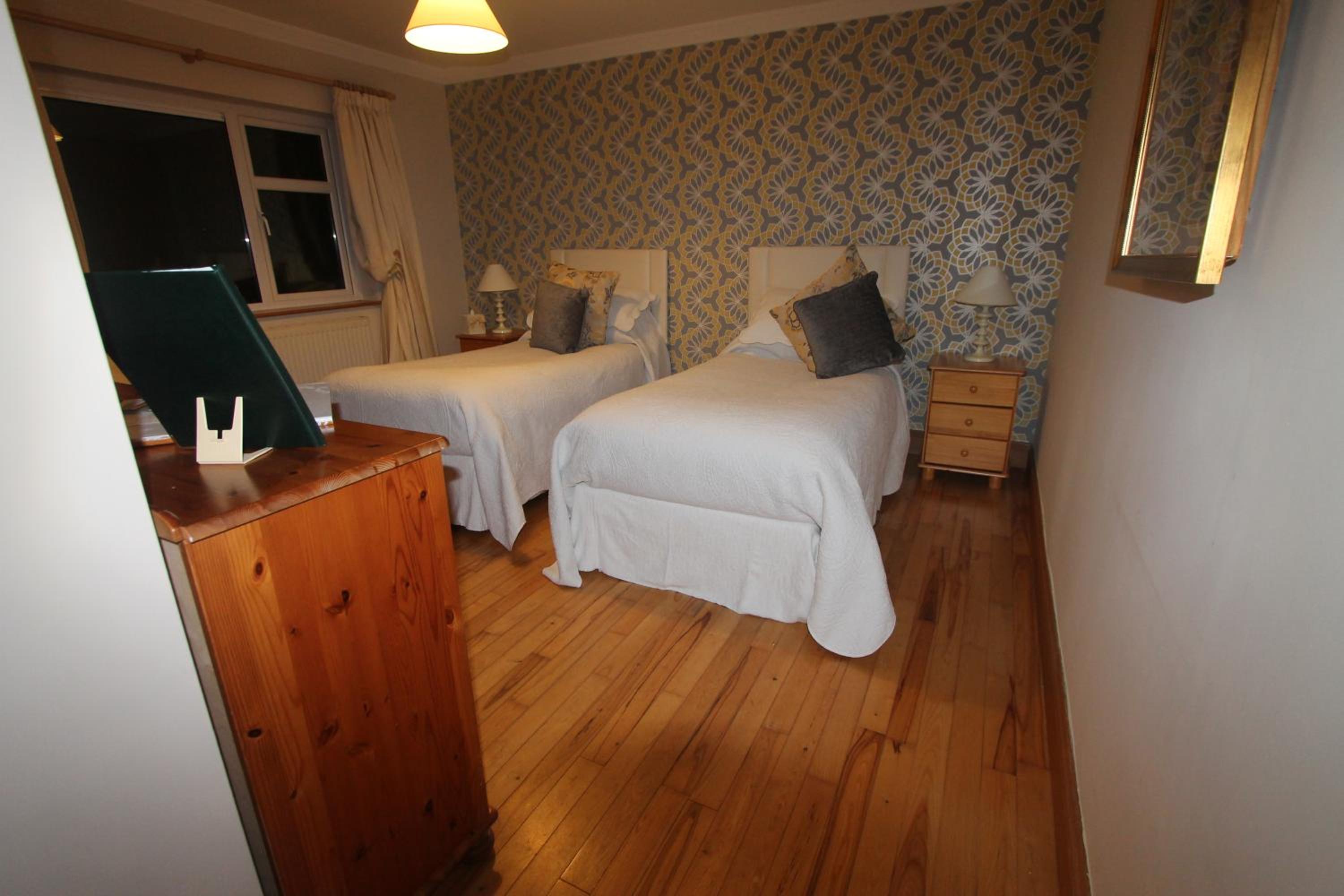 Twin Room with View - Photo 1