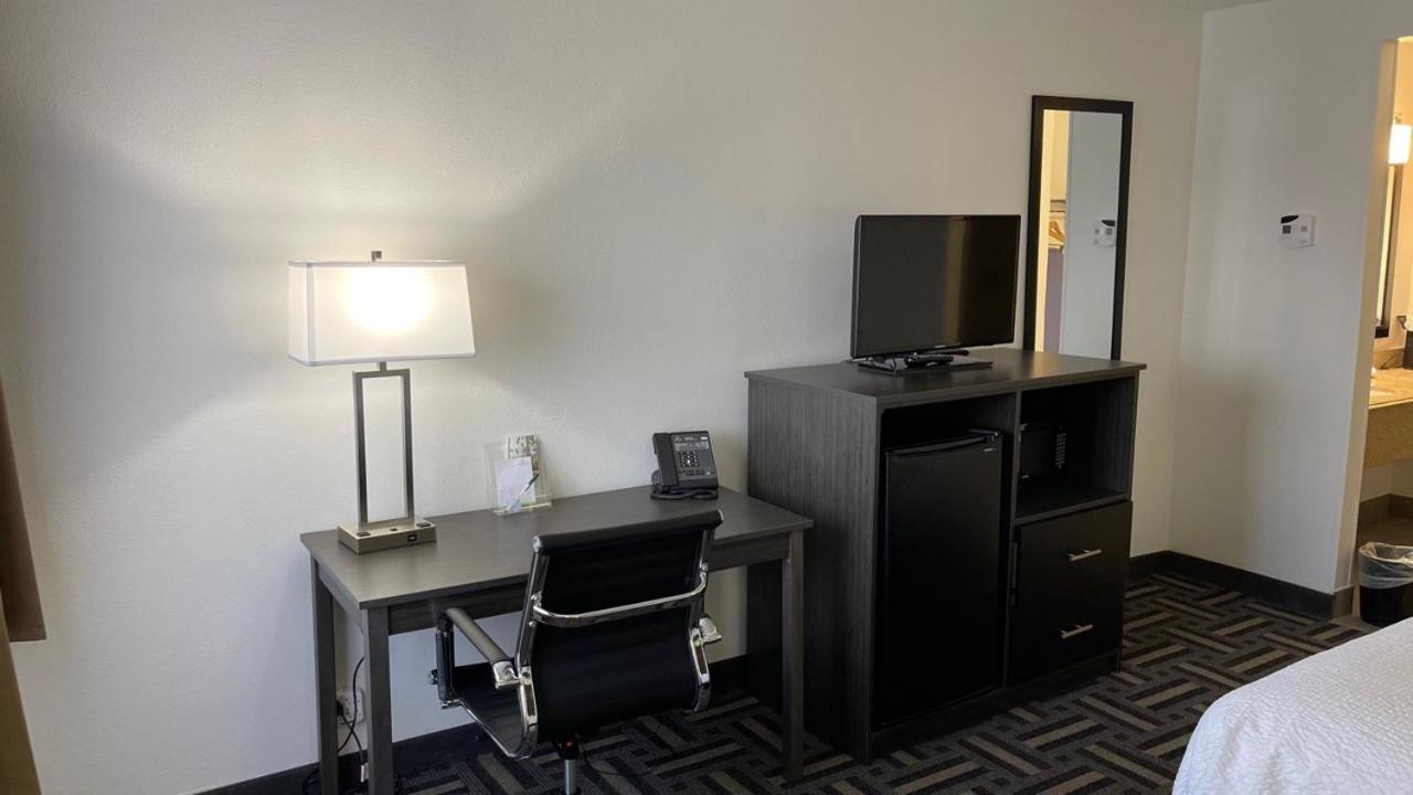 Executive King Room - Photo 5