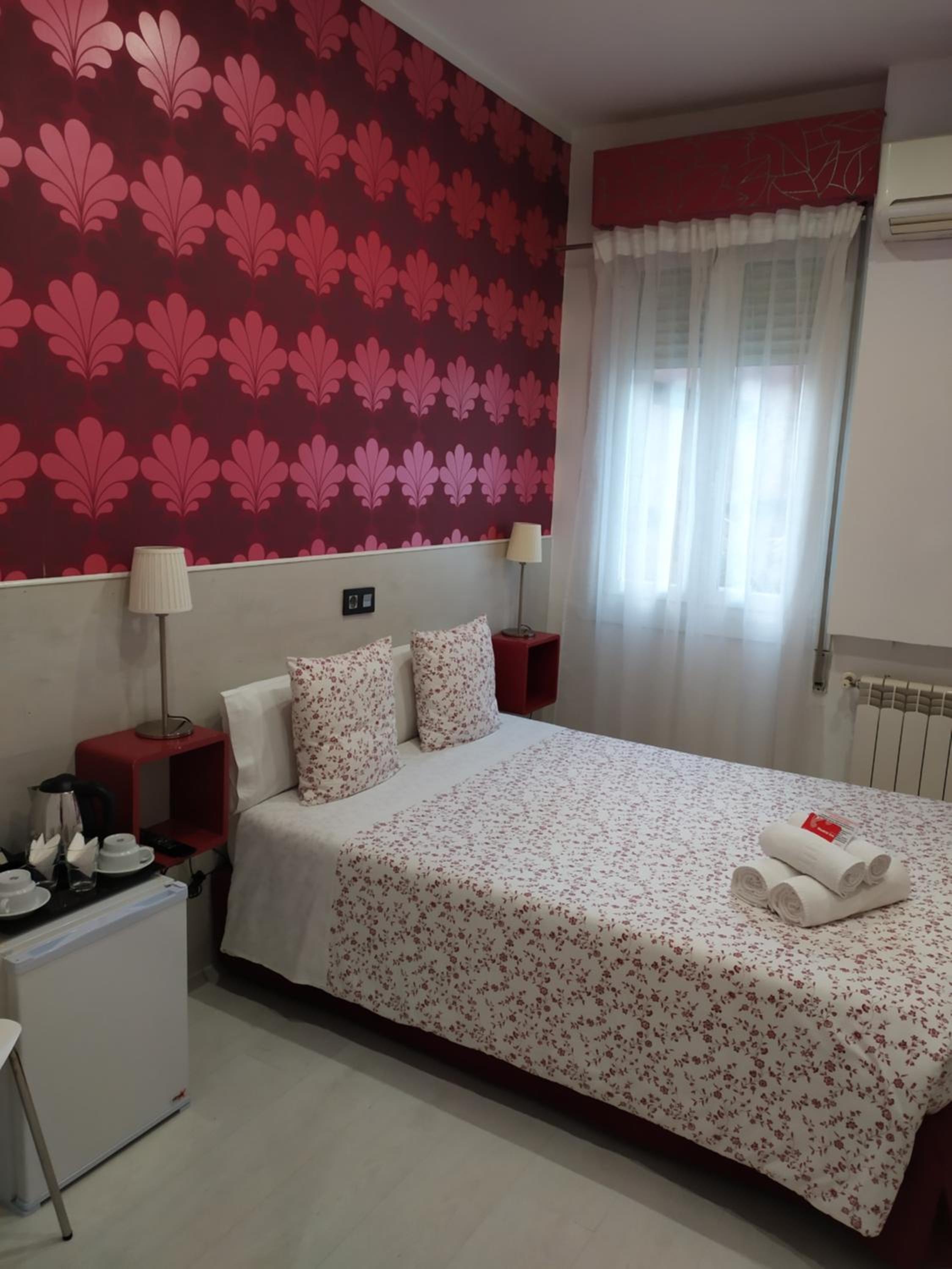 Double Room - Photo 4