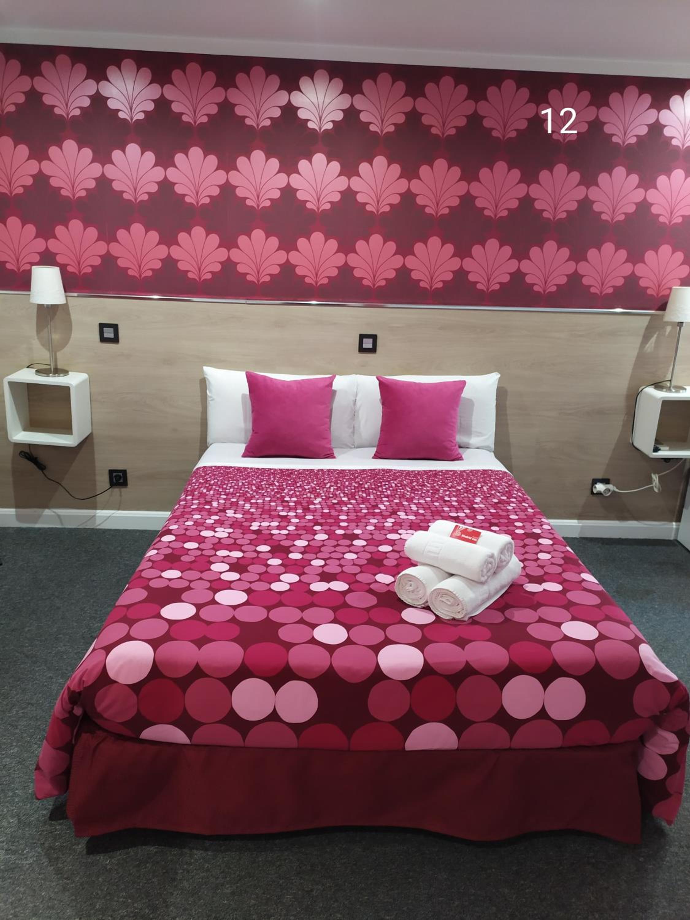 Garret Double Room - Photo 33