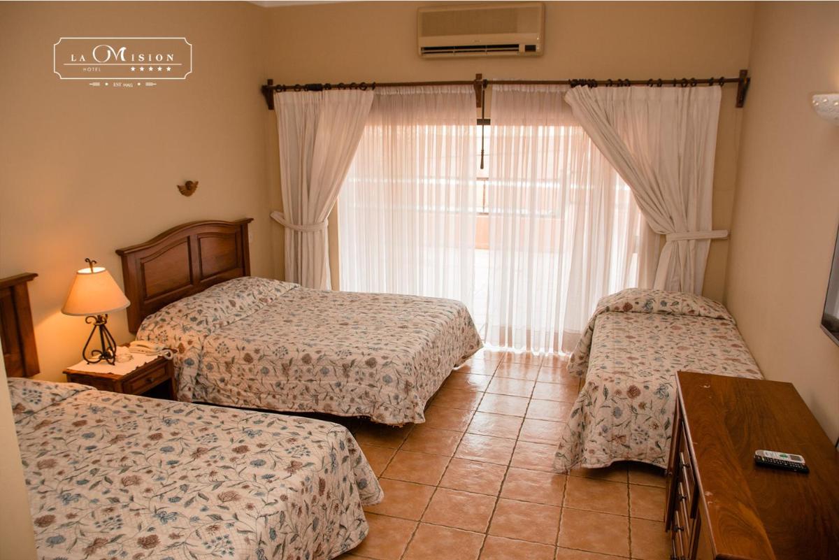 Triple Room with Terrace