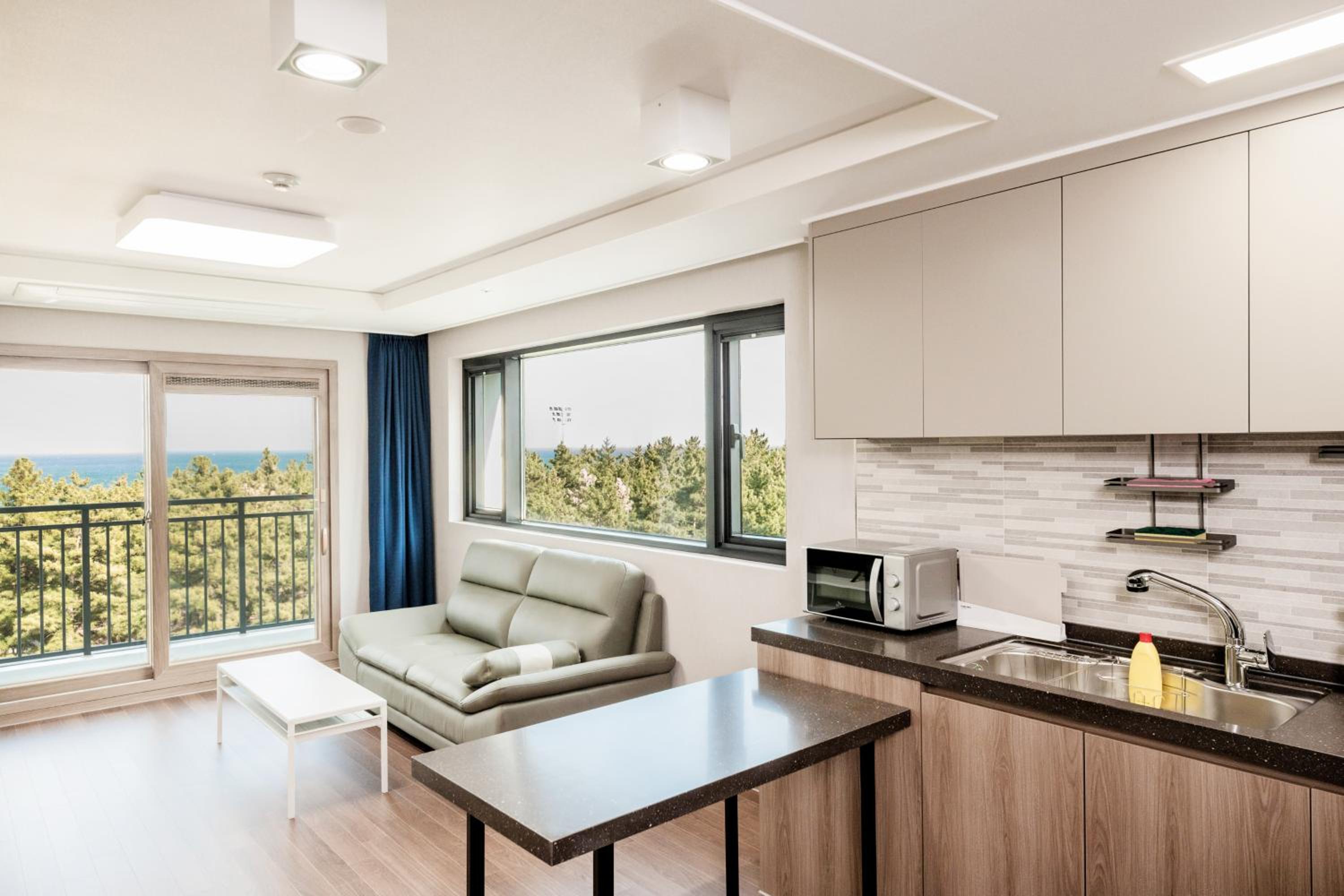 Suite With Sea View - Photo 1