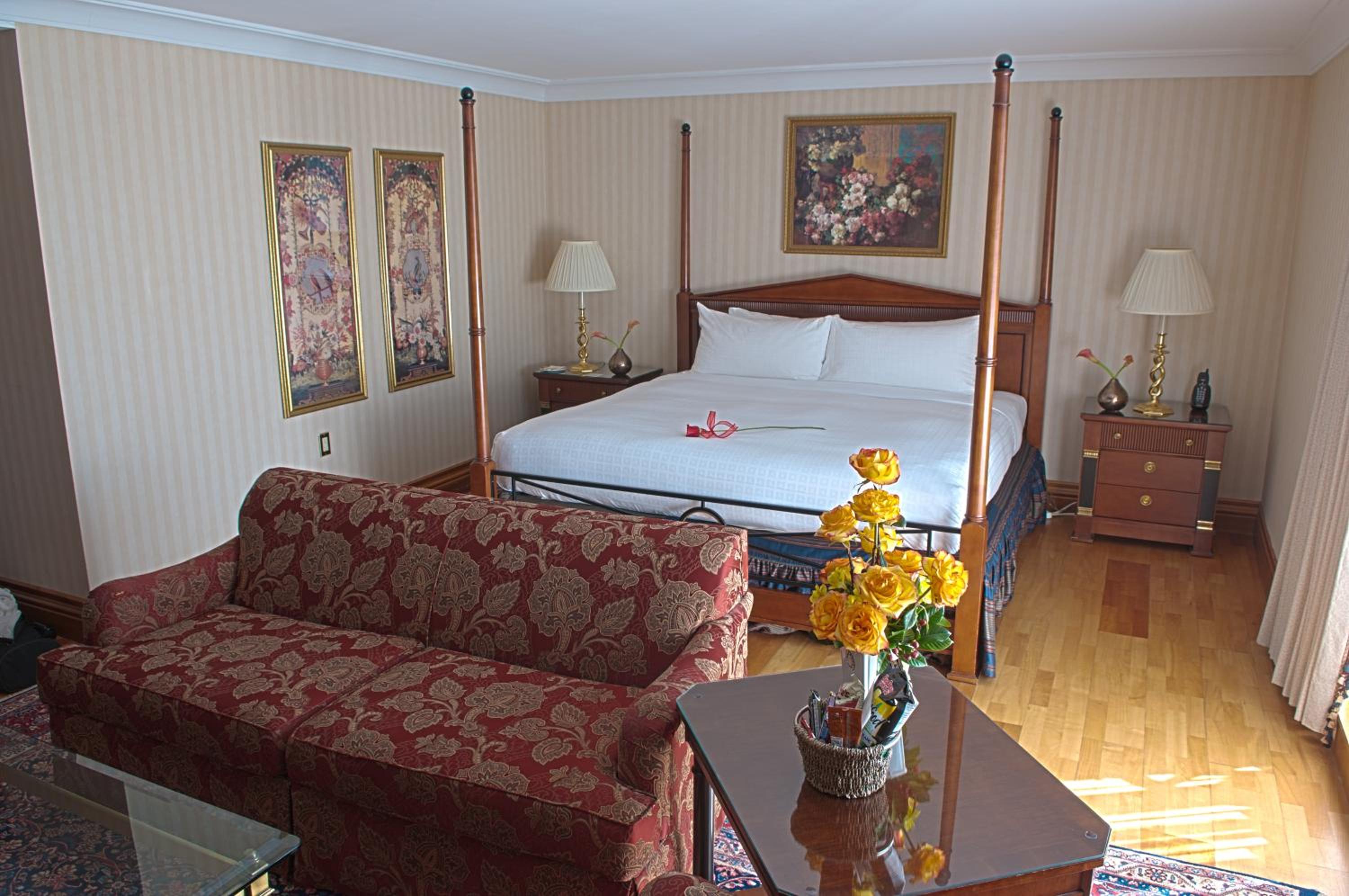 Deluxe King Room - Photo 1