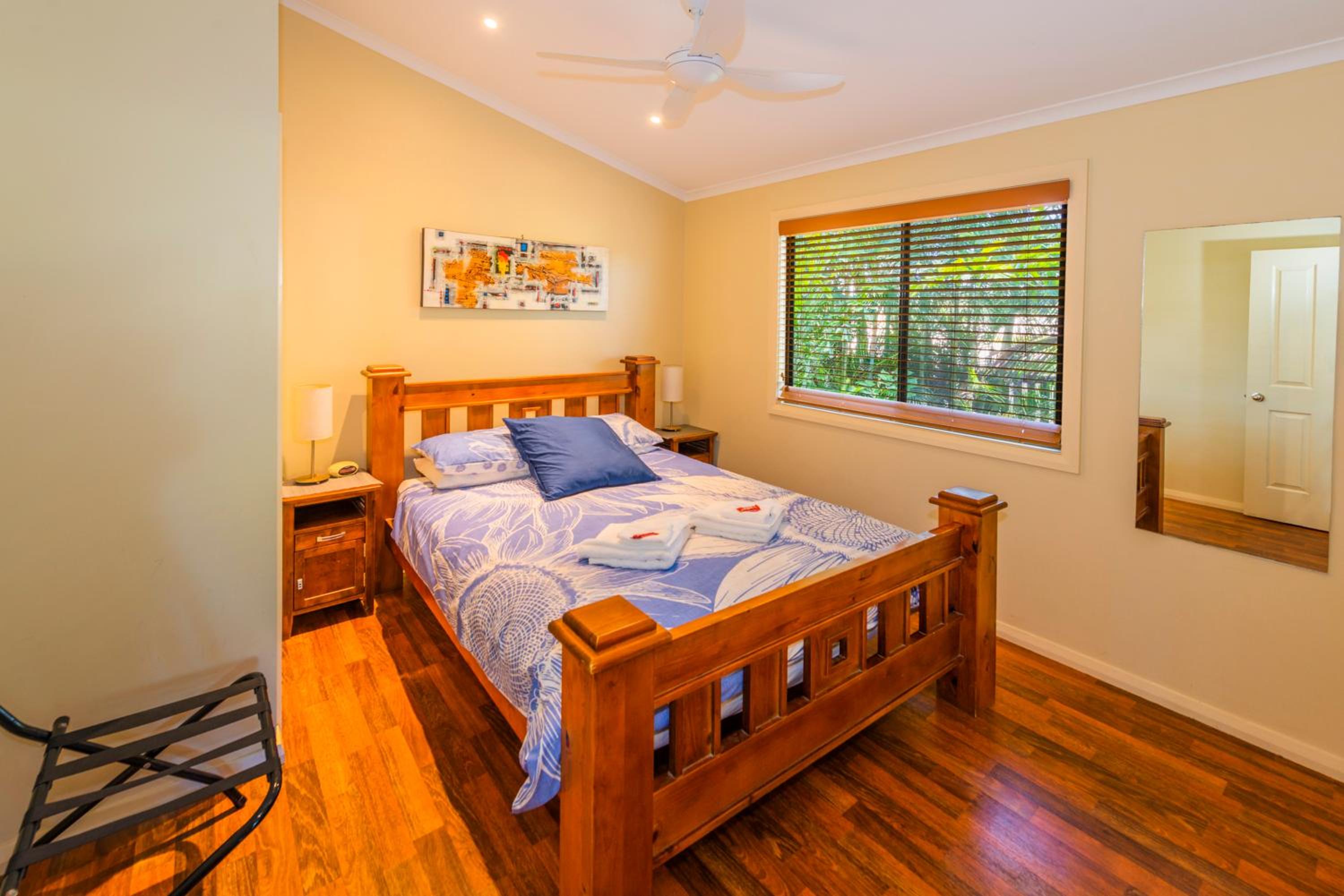 Deluxe Two-Bedroom Cottage photo 3