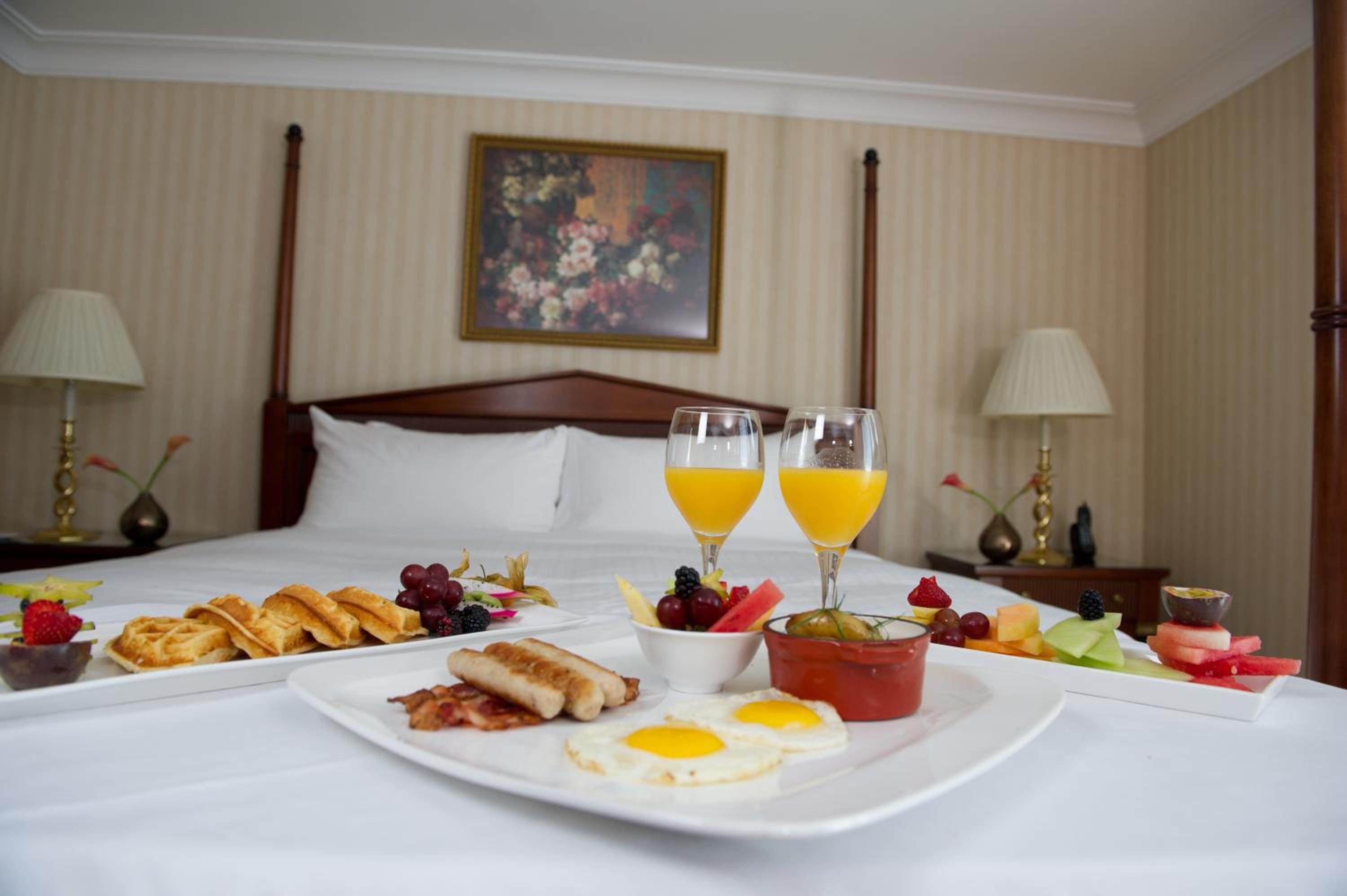 Deluxe King Room - Photo 12
