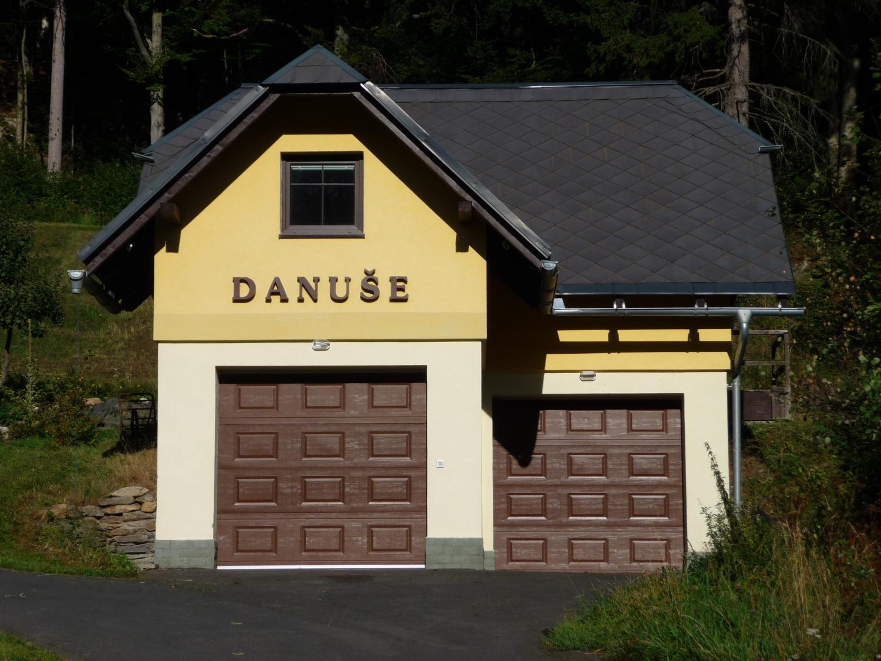 Chalet photo 1