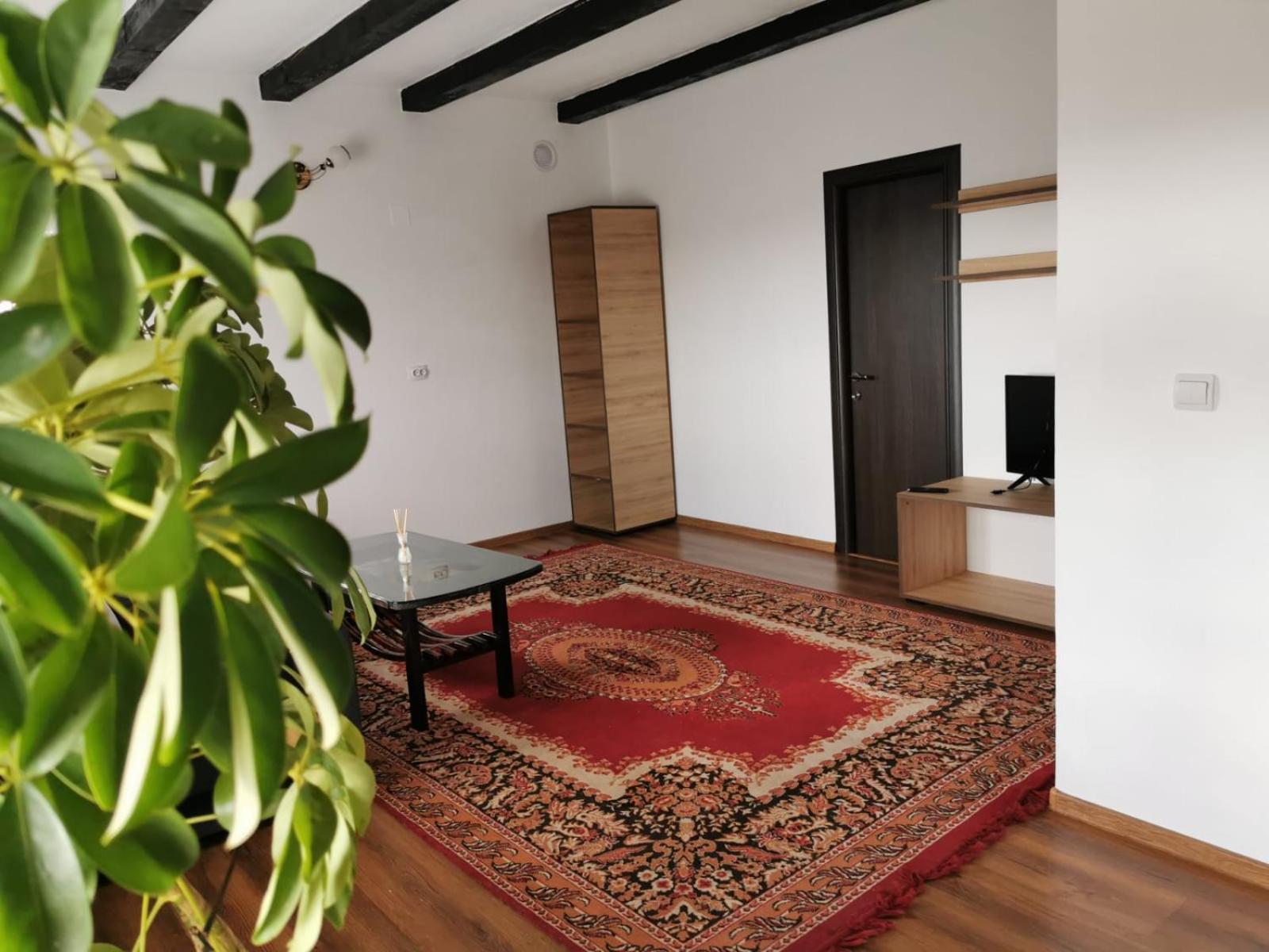 Double Room with Private Bathroom - Photo 16