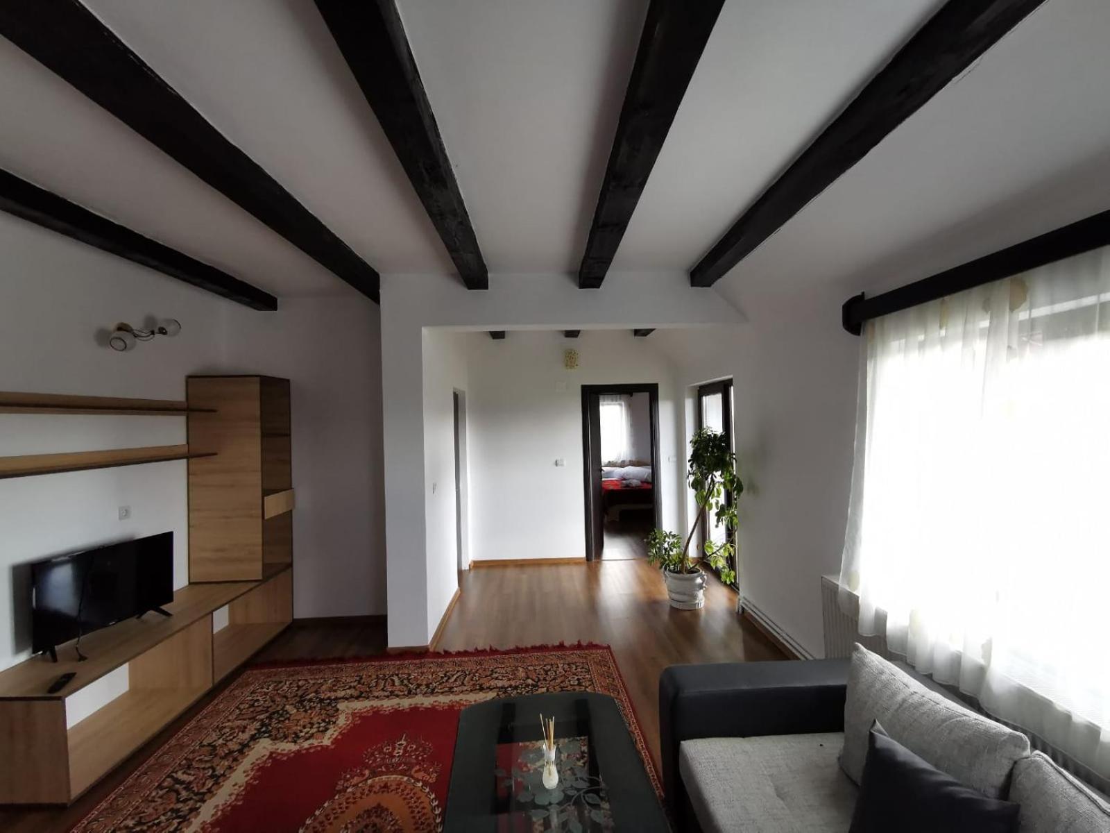 Double Room with Private Bathroom - Photo 25