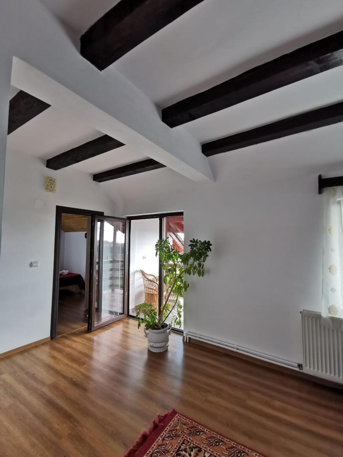Double Room with Private Bathroom - Photo 5