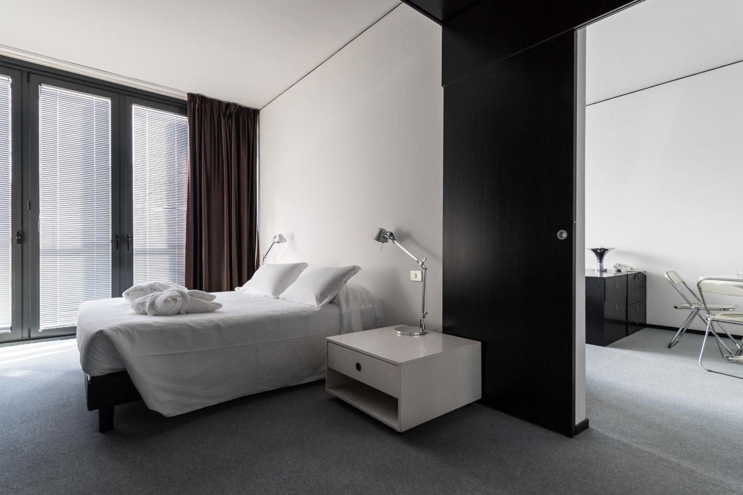 Standard Double Room - Photo 1