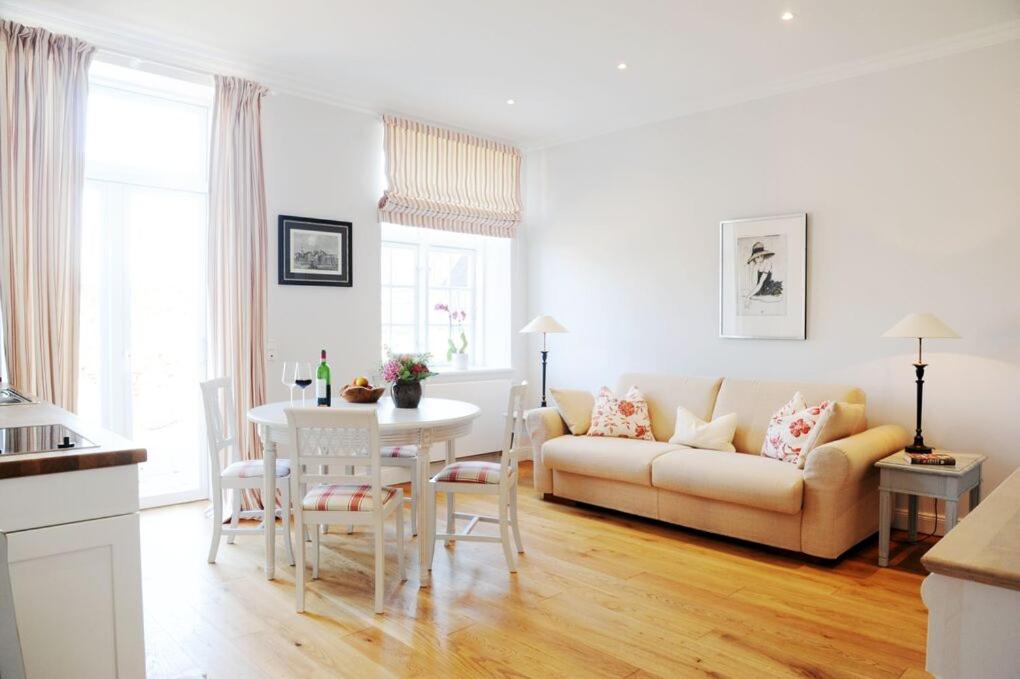 Suite photo 1