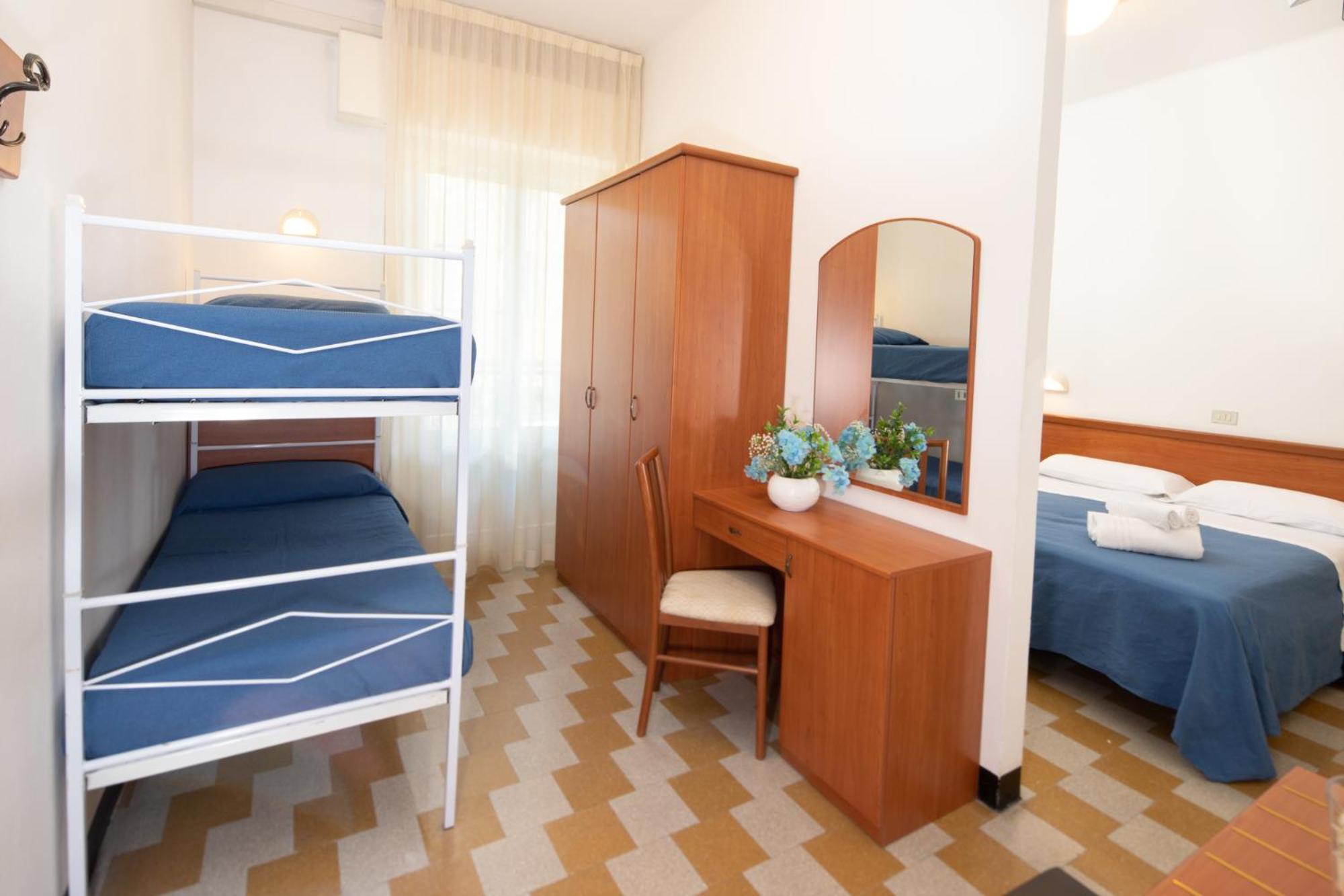 Quadruple Room photo 2