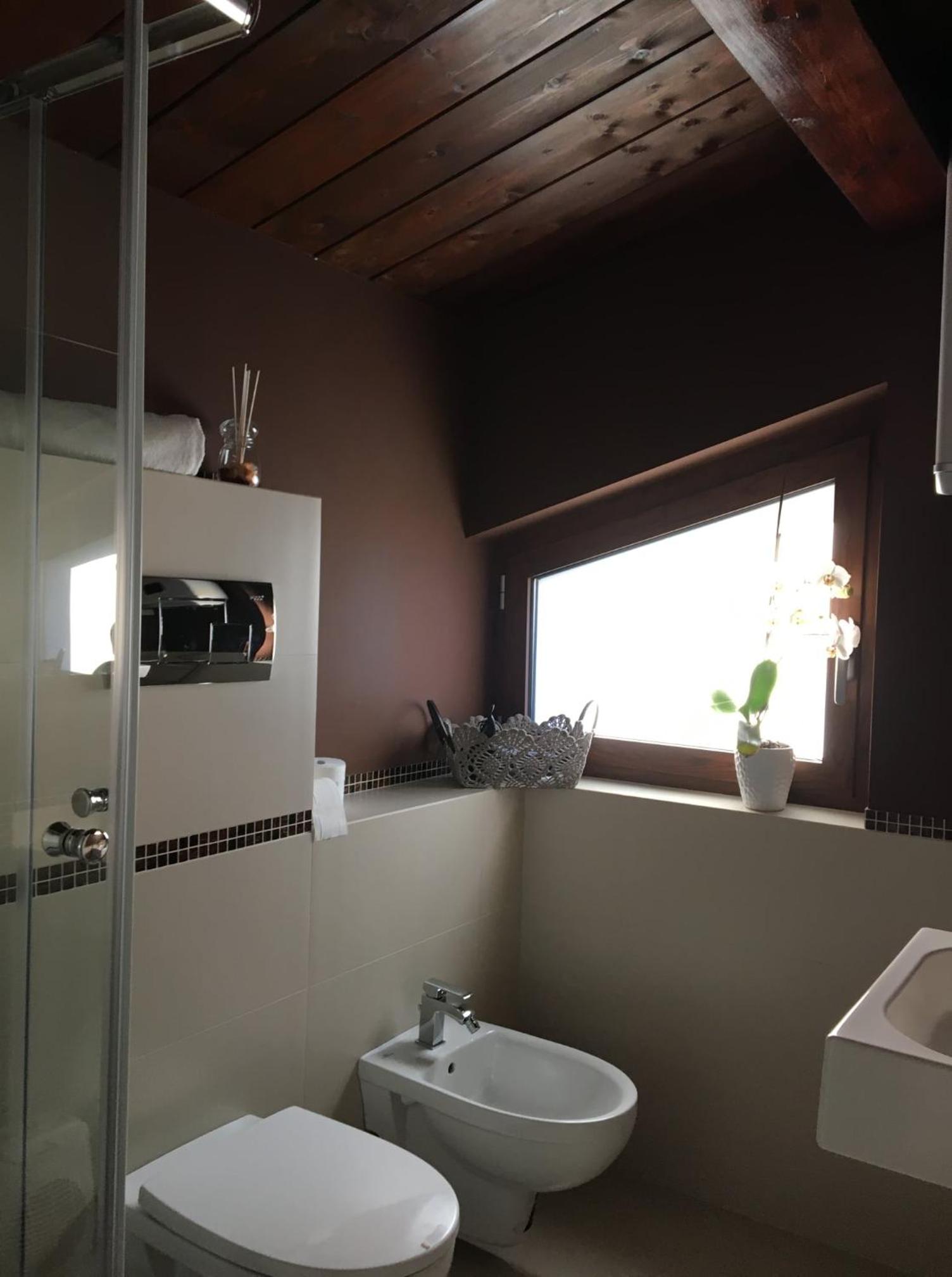 Deluxe Double or Twin Room photo 3