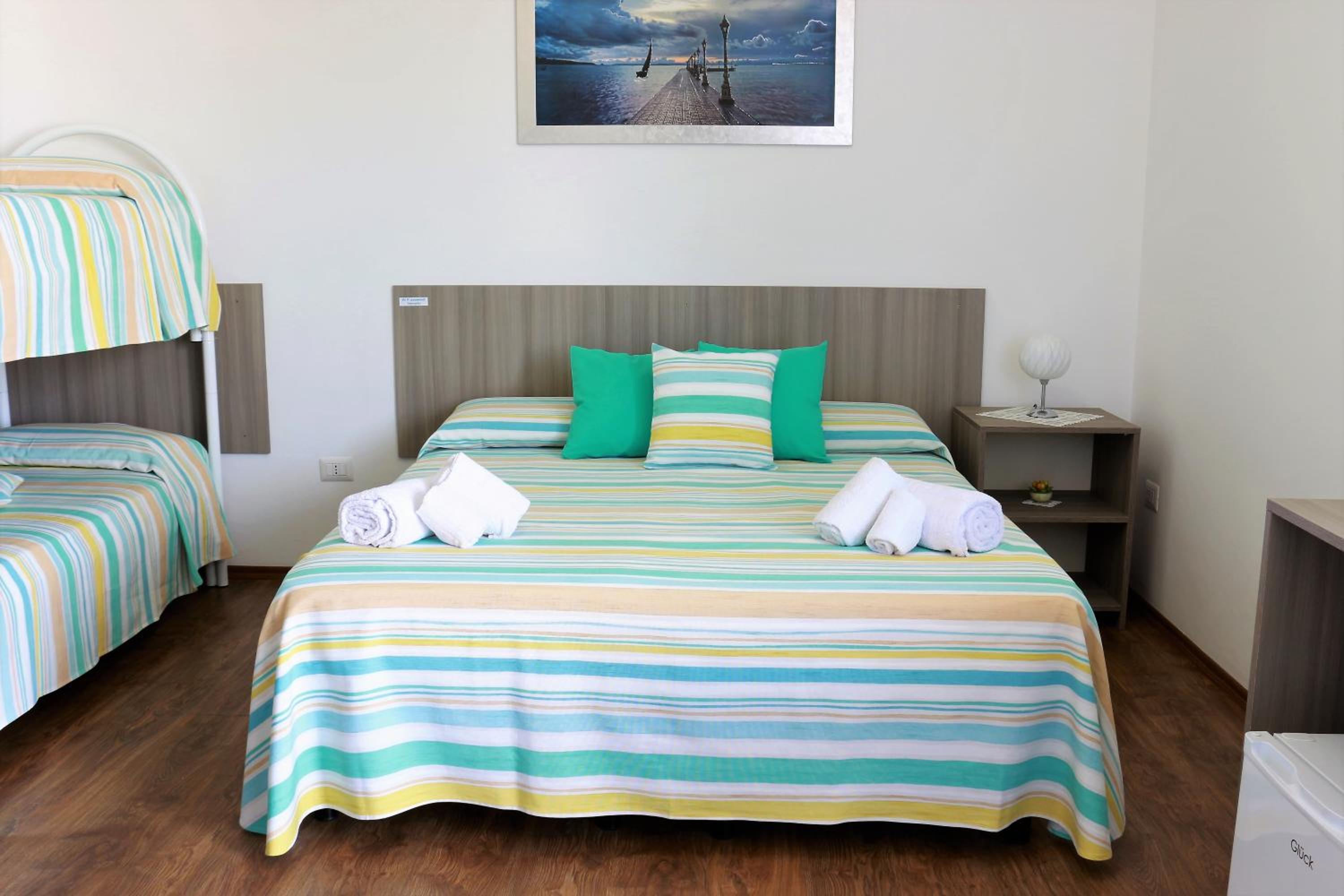 Quadruple Room with Balcony photo 2