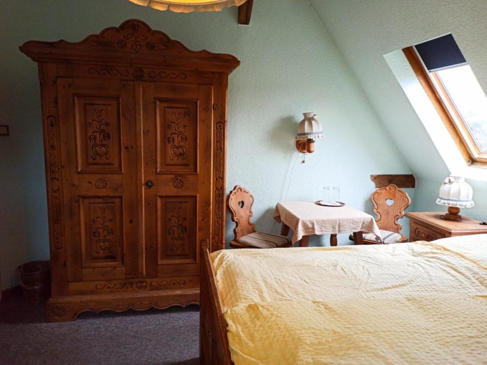 Economy Double Room photo 2