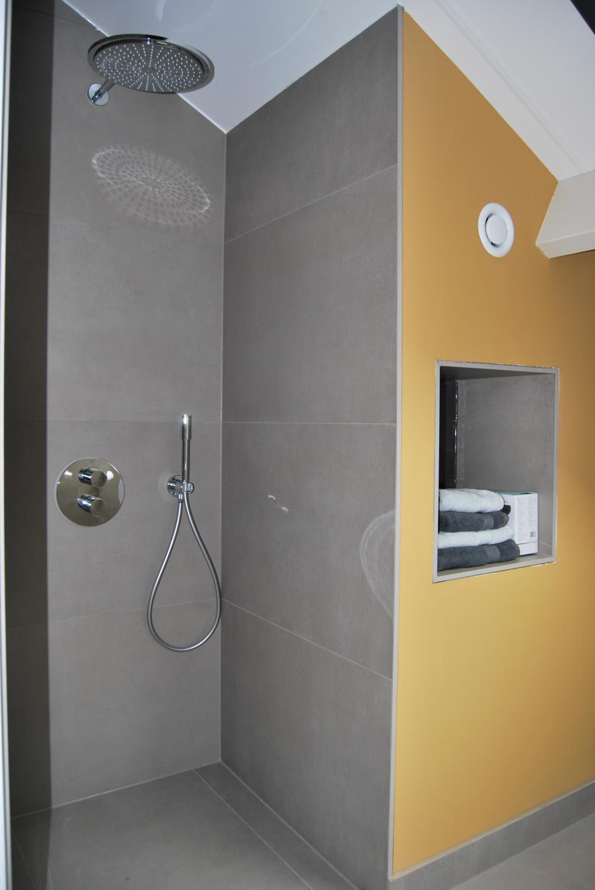 Double Room with Private Bathroom photo 2